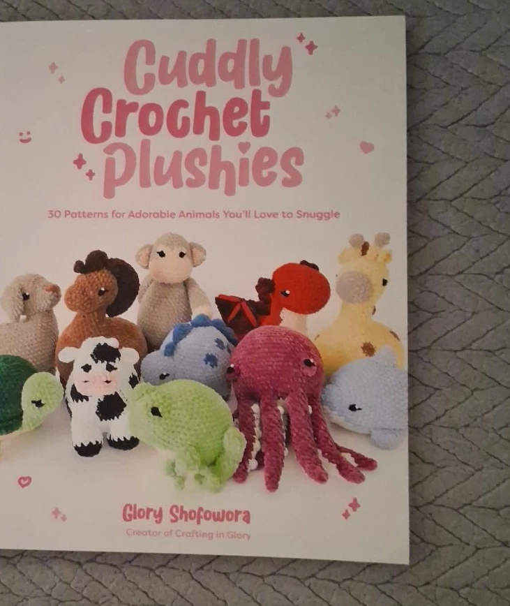 Cuddly Crochet Plushies Book by Glory Shofowora
