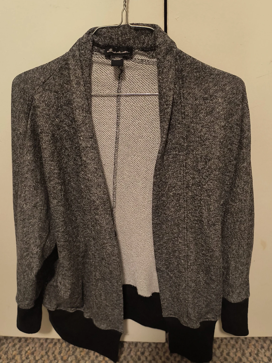 Seductions Women's Cardigan Sweater (Used)