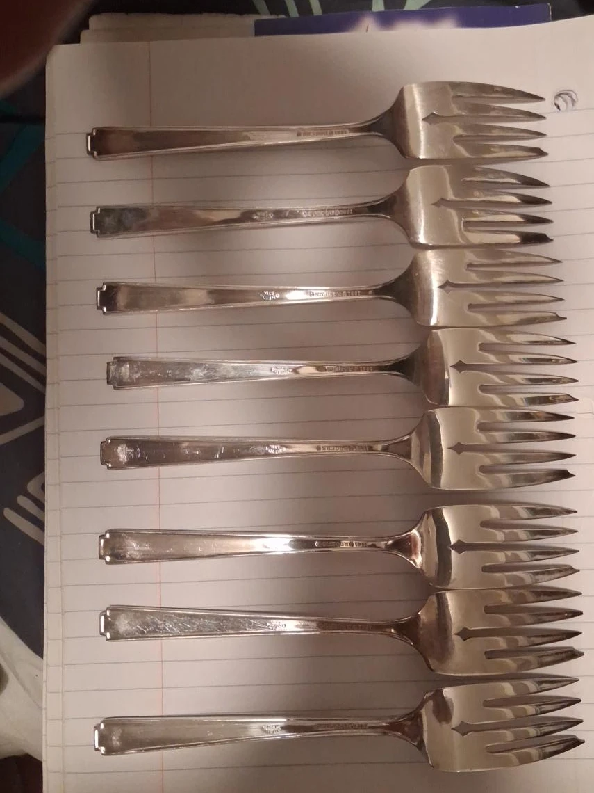 Set of 8 Silver Plated Forks - Oneida