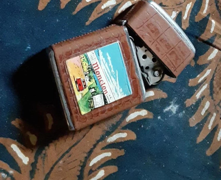 CHAMP  Zippo-style Lighter