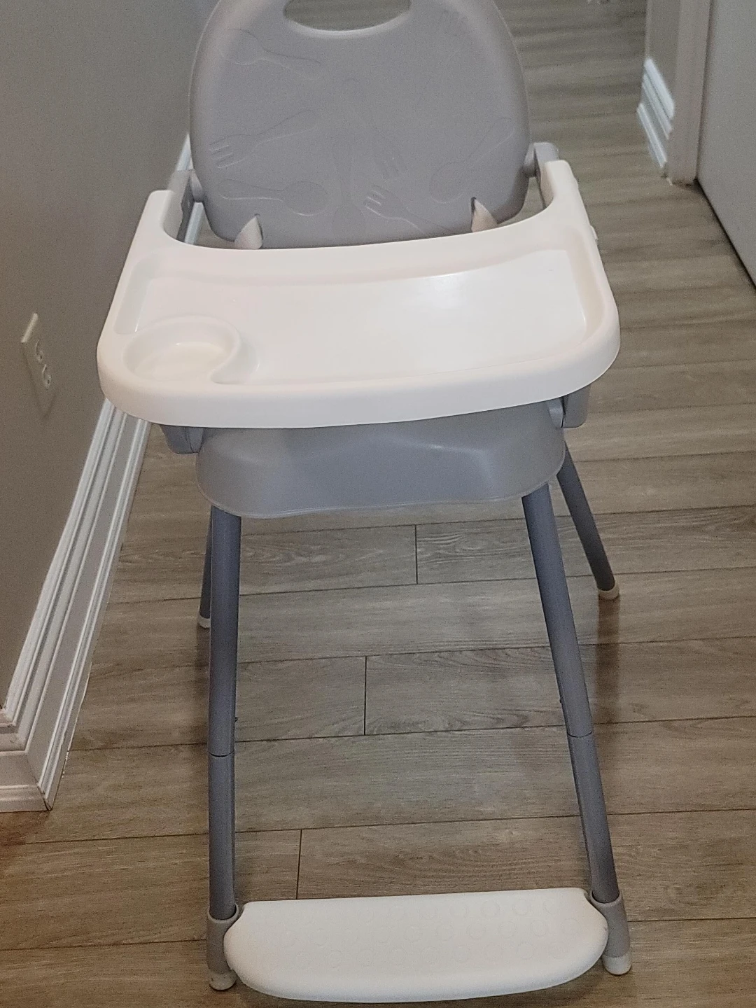 Portable Baby High Chair with Tray
