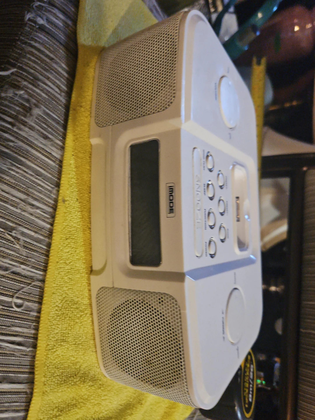iMODE Clock Radio with Docking Station