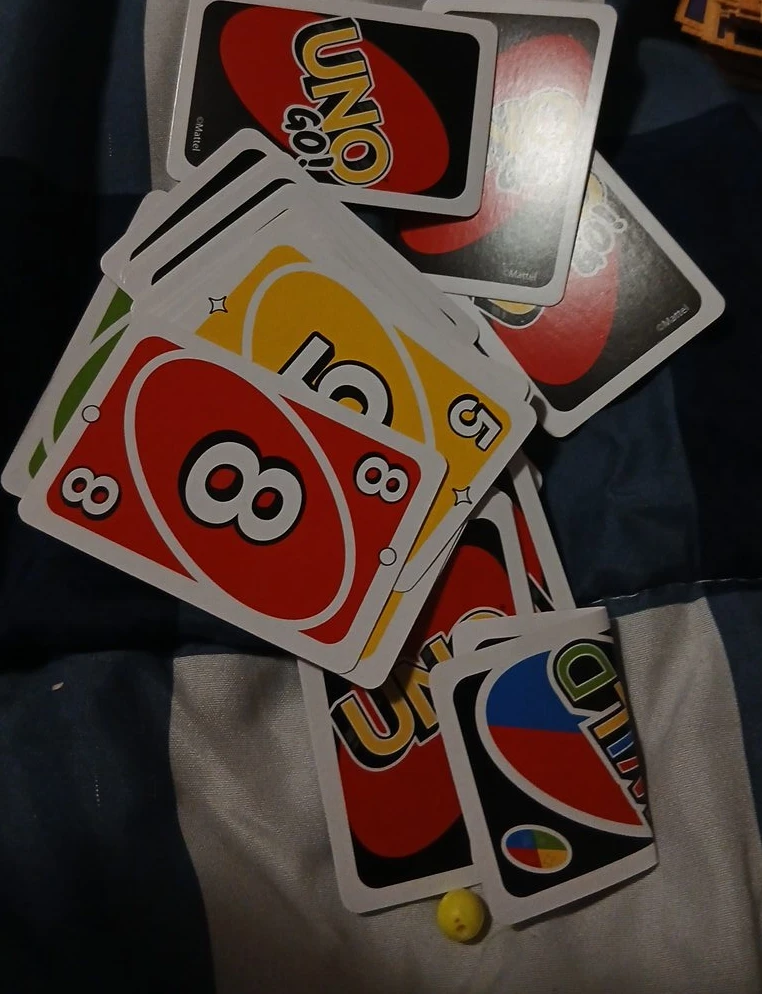 UNO Go! Card Game