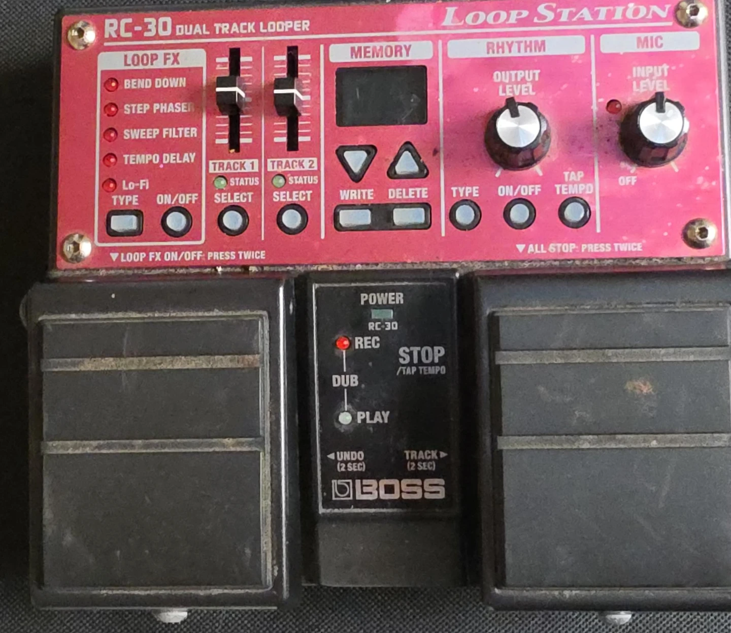 BOSS RC-30 Dual Track Looper - photo 2
