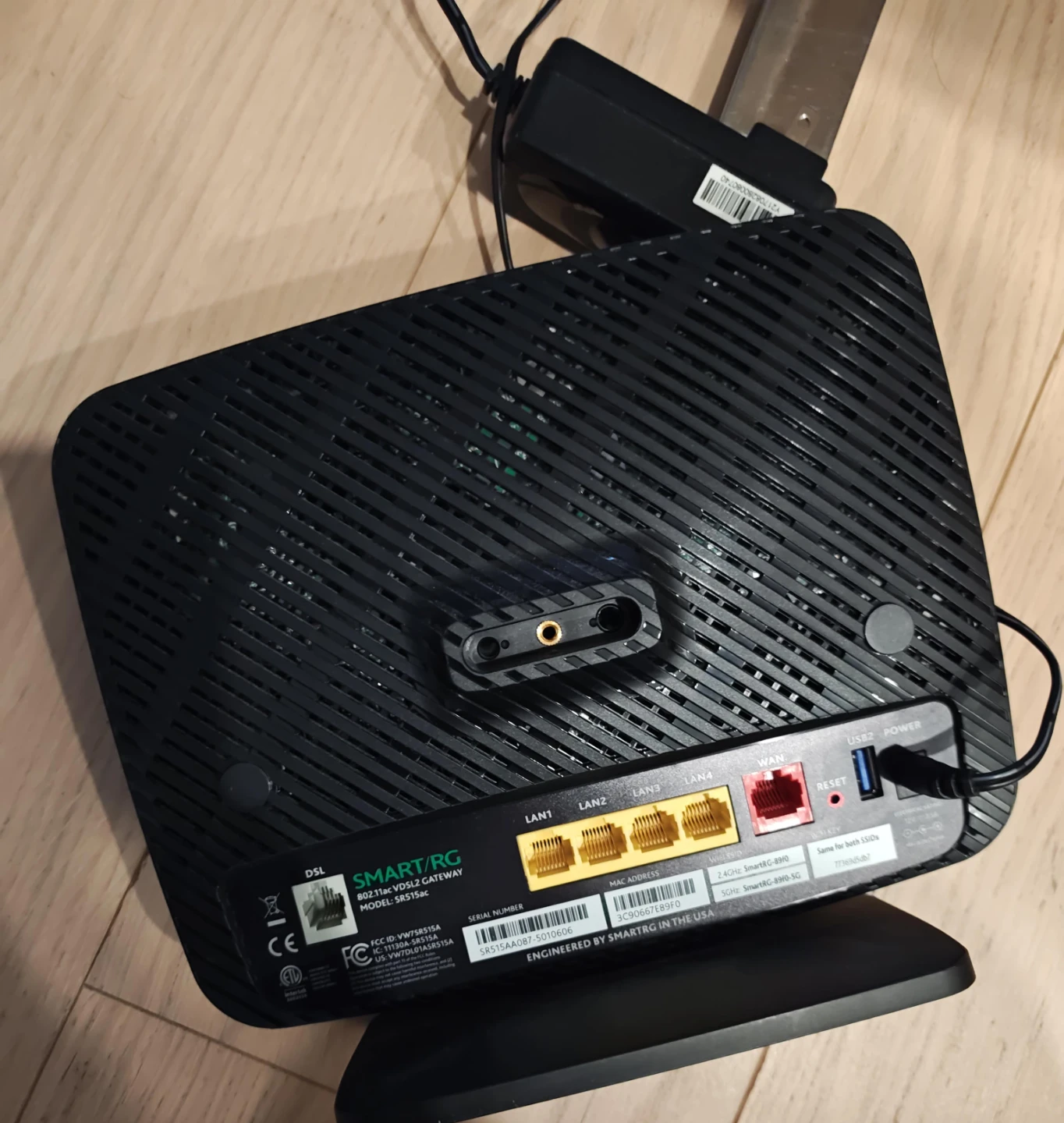 SMART/RG SR815ac Dual-Band Wireless Gateway