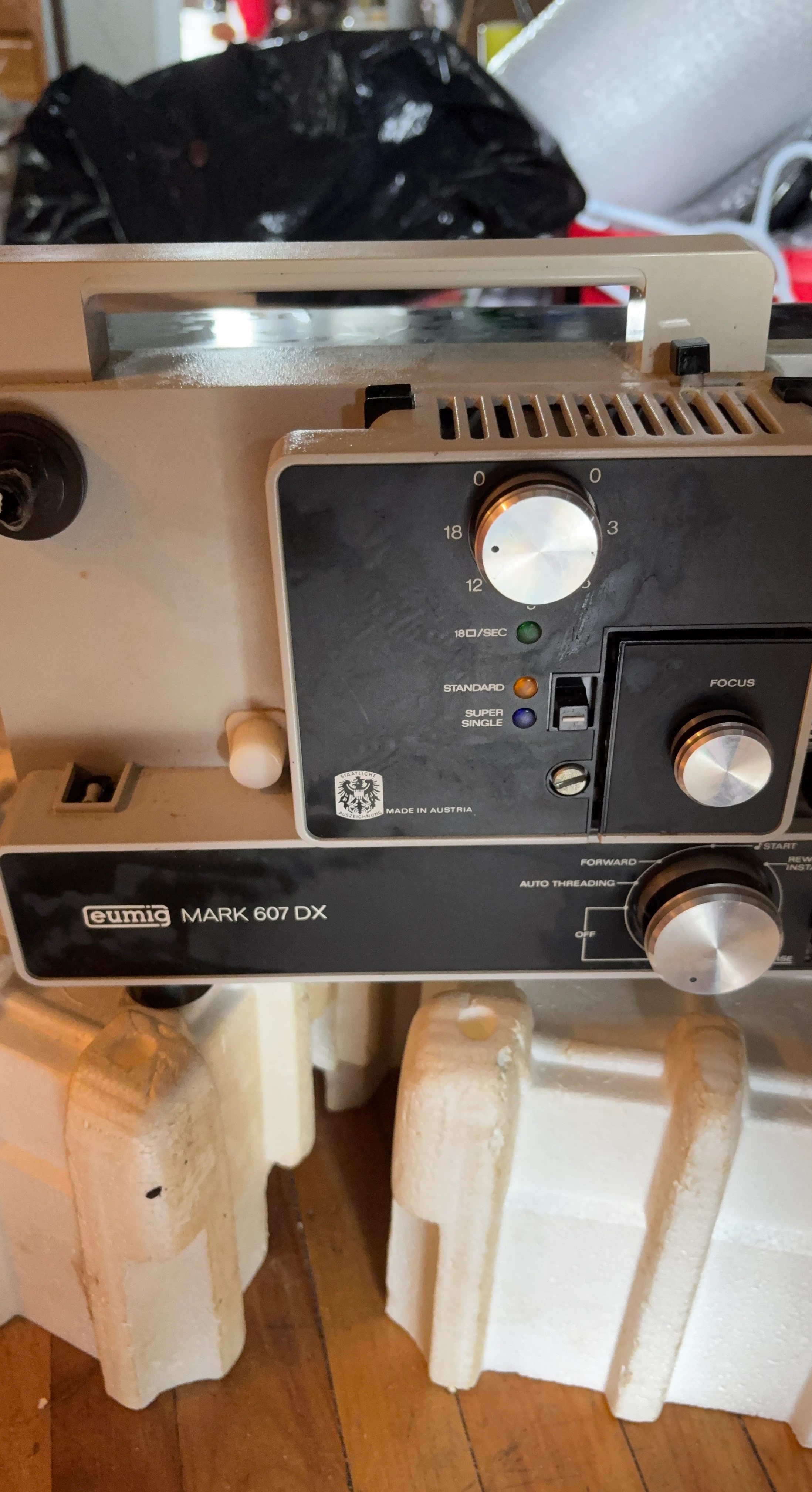 Eumig MARK 607 DX projecteur de film