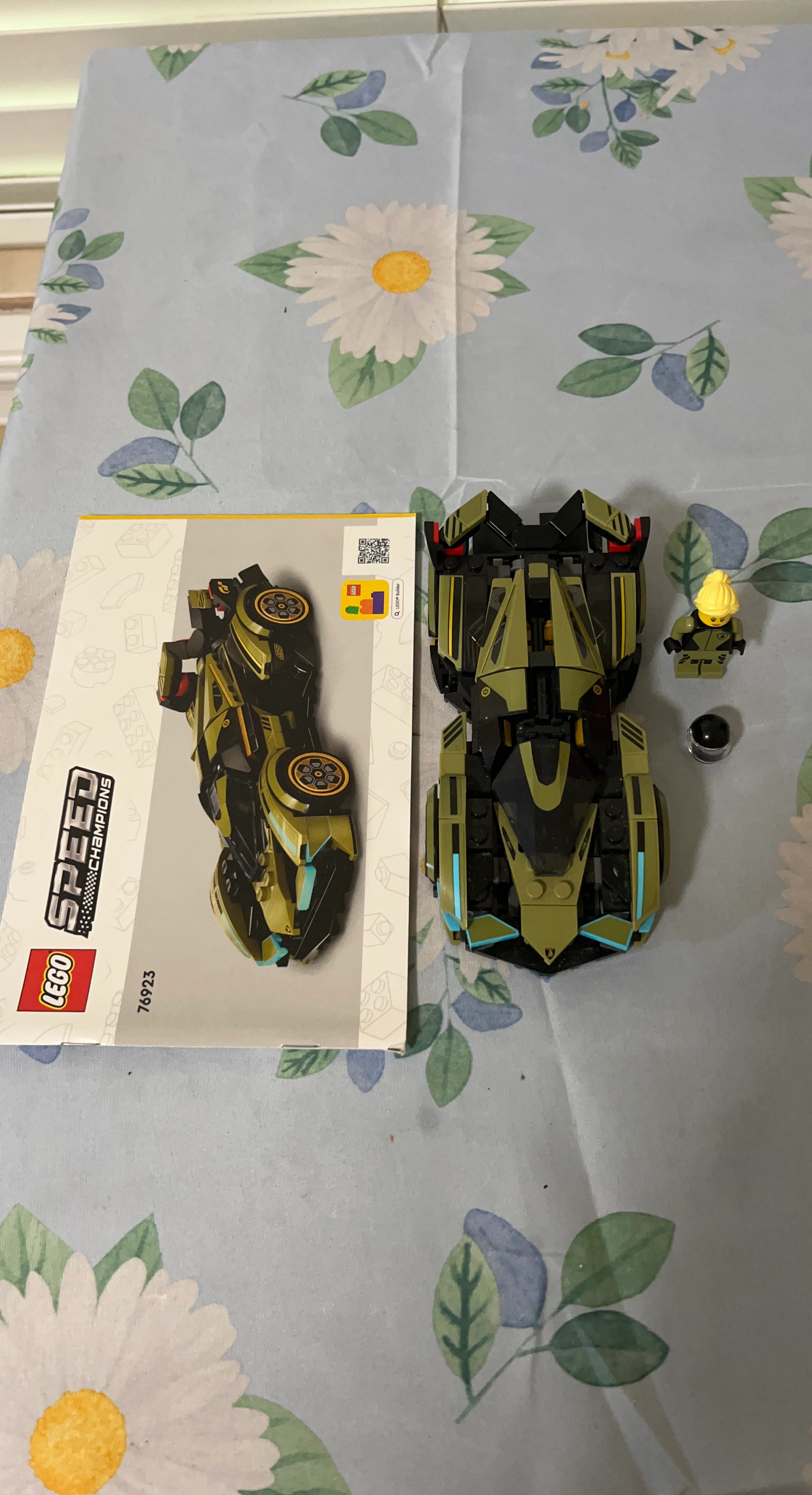 LEGO Speed Champions Lamborghini Countach Set 76923