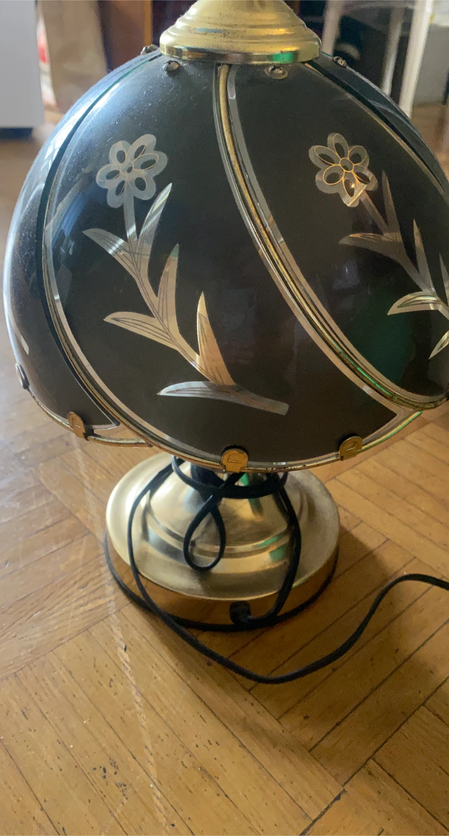 Vintage Floral Glass and Brass Table Lamp
