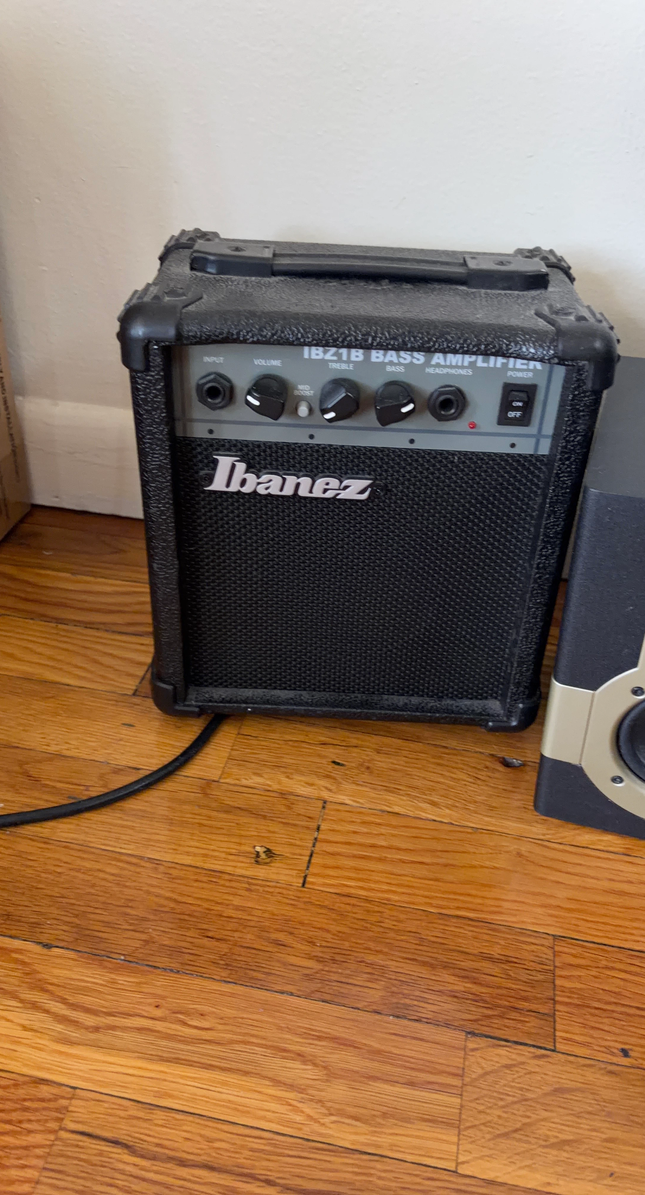 Ibanez IBZ1B Bass Amplifier