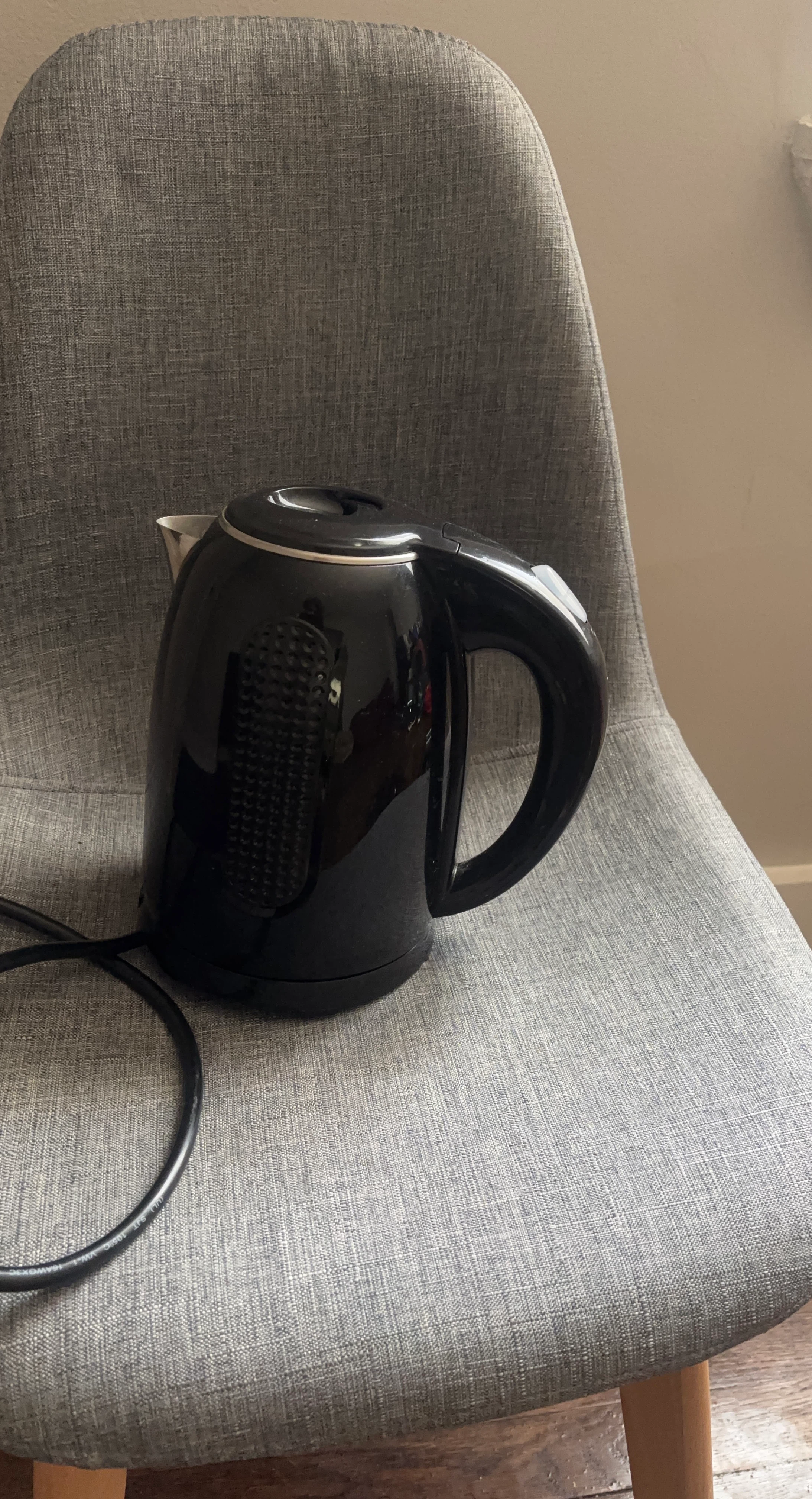 Black Cordless Electric Kettle with Power Base
