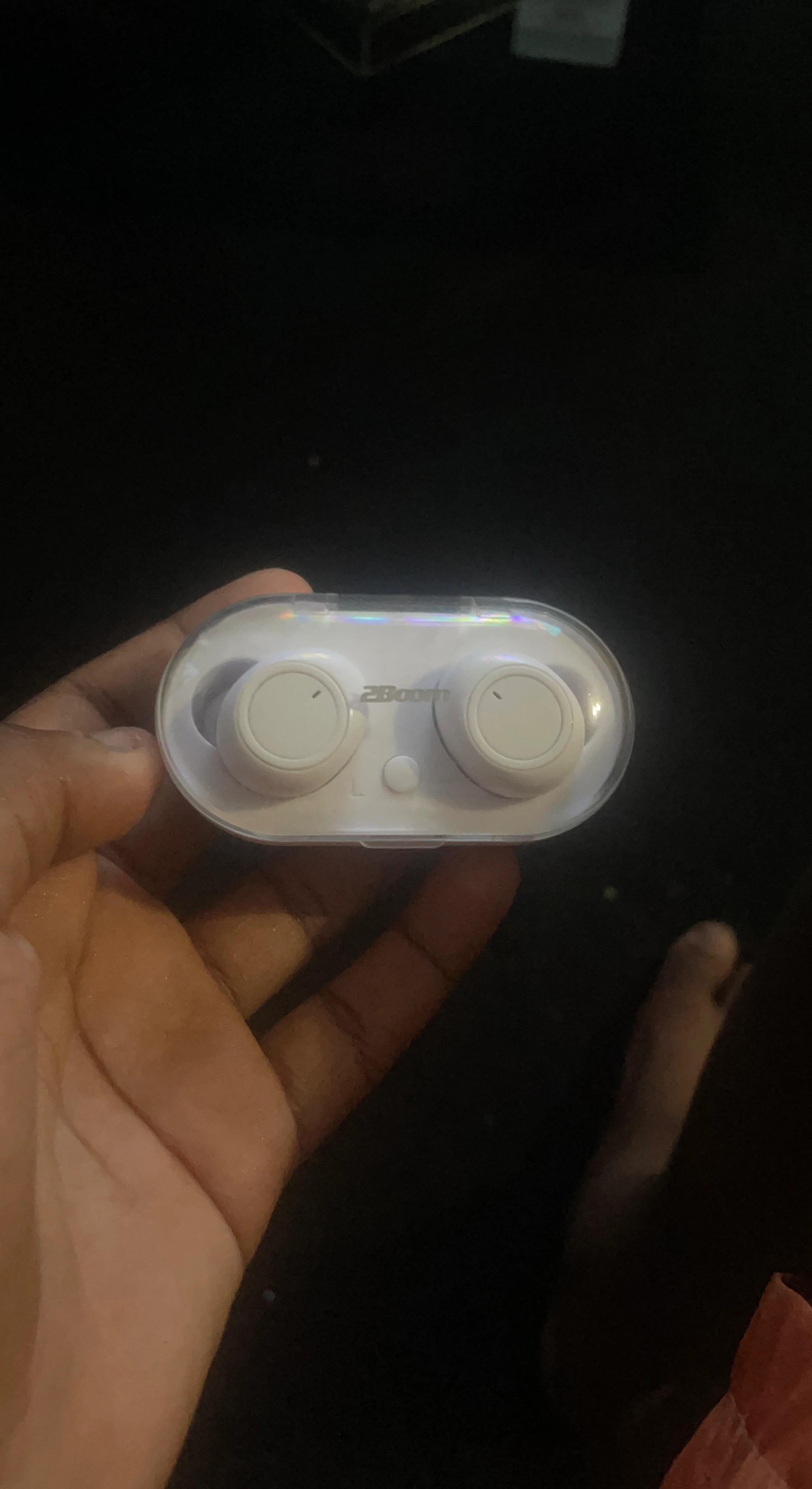 2Boom White Wireless Earbuds