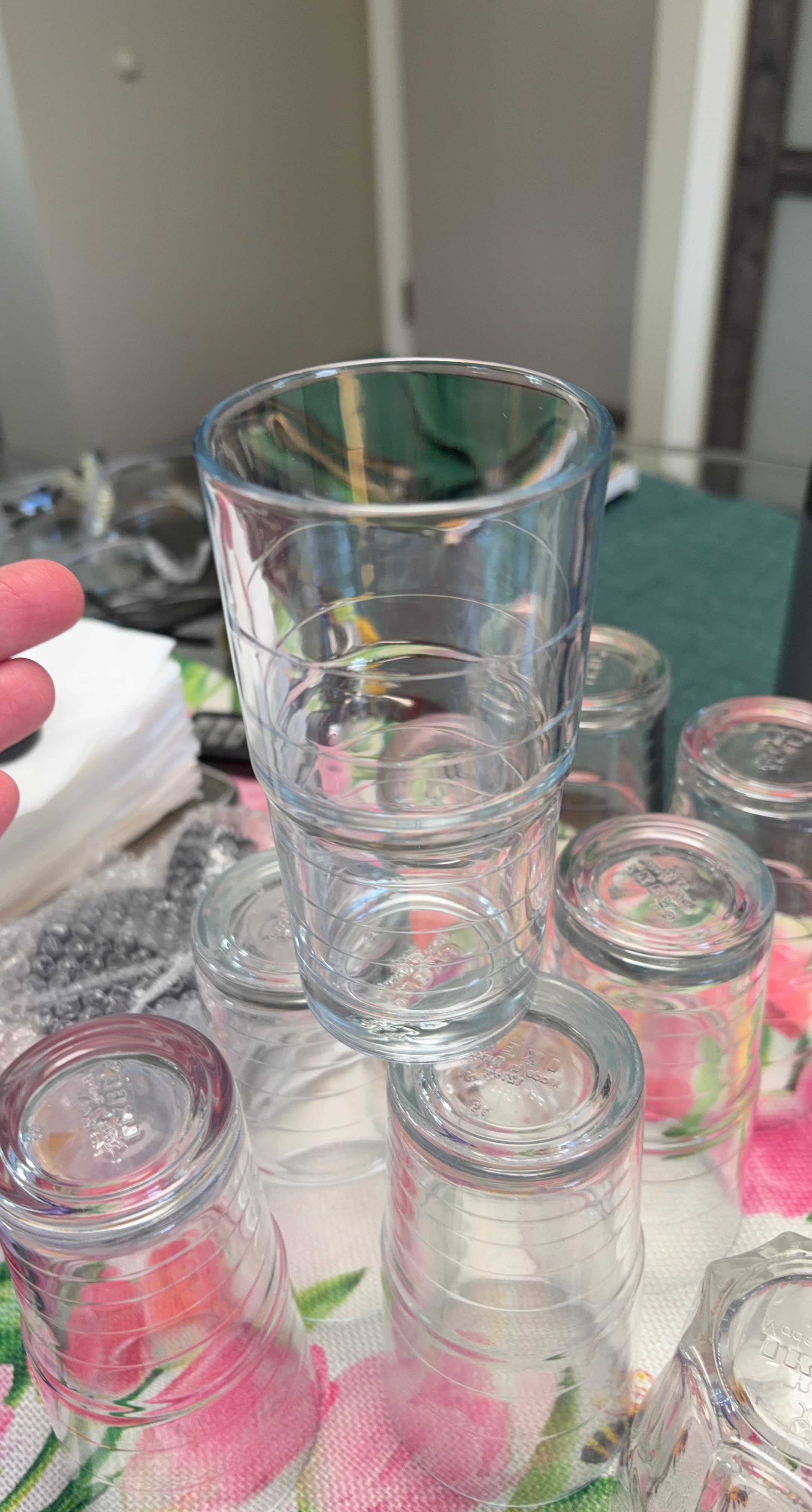 Set of 8 Clear Glass Tumblers
