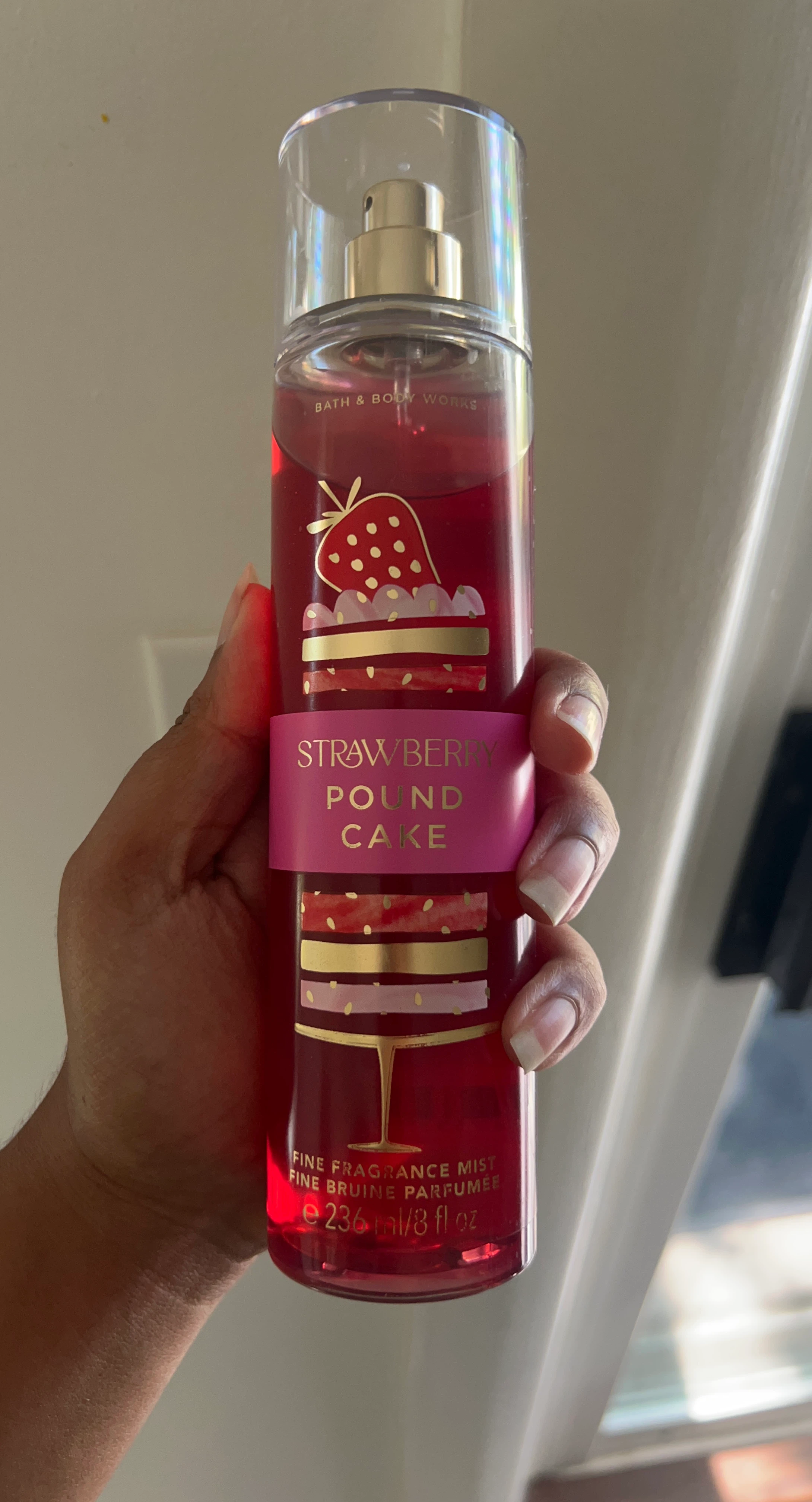 Bath & Body Works Strawberry Pound Cake Fine Fragrance Mist