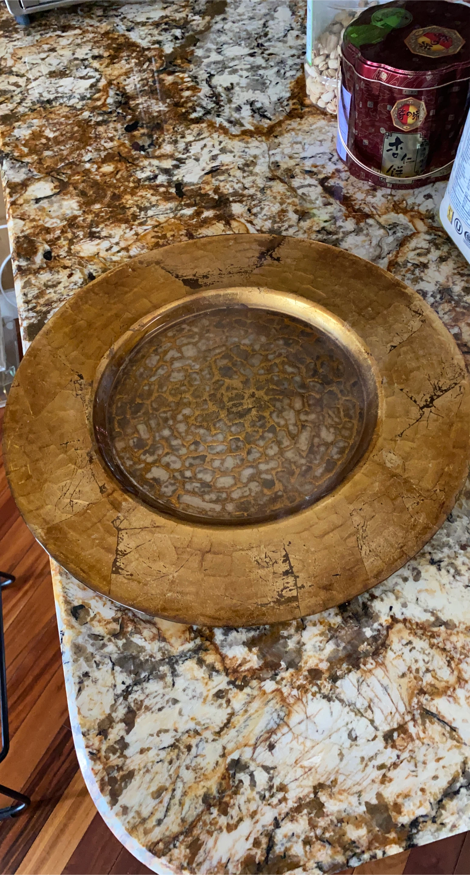 Gold Textured glass plate