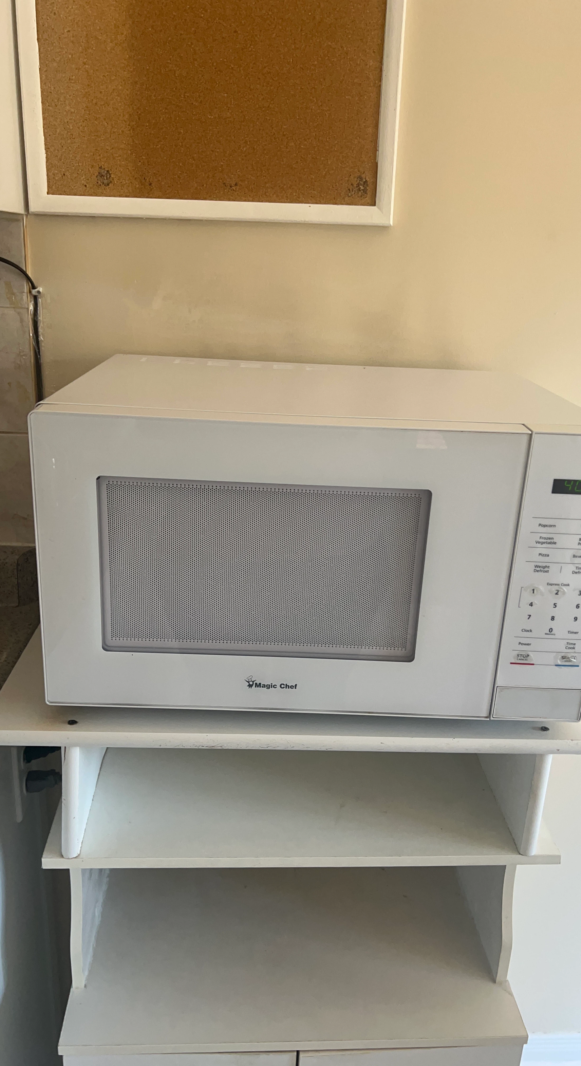 Magic Chef White Microwave