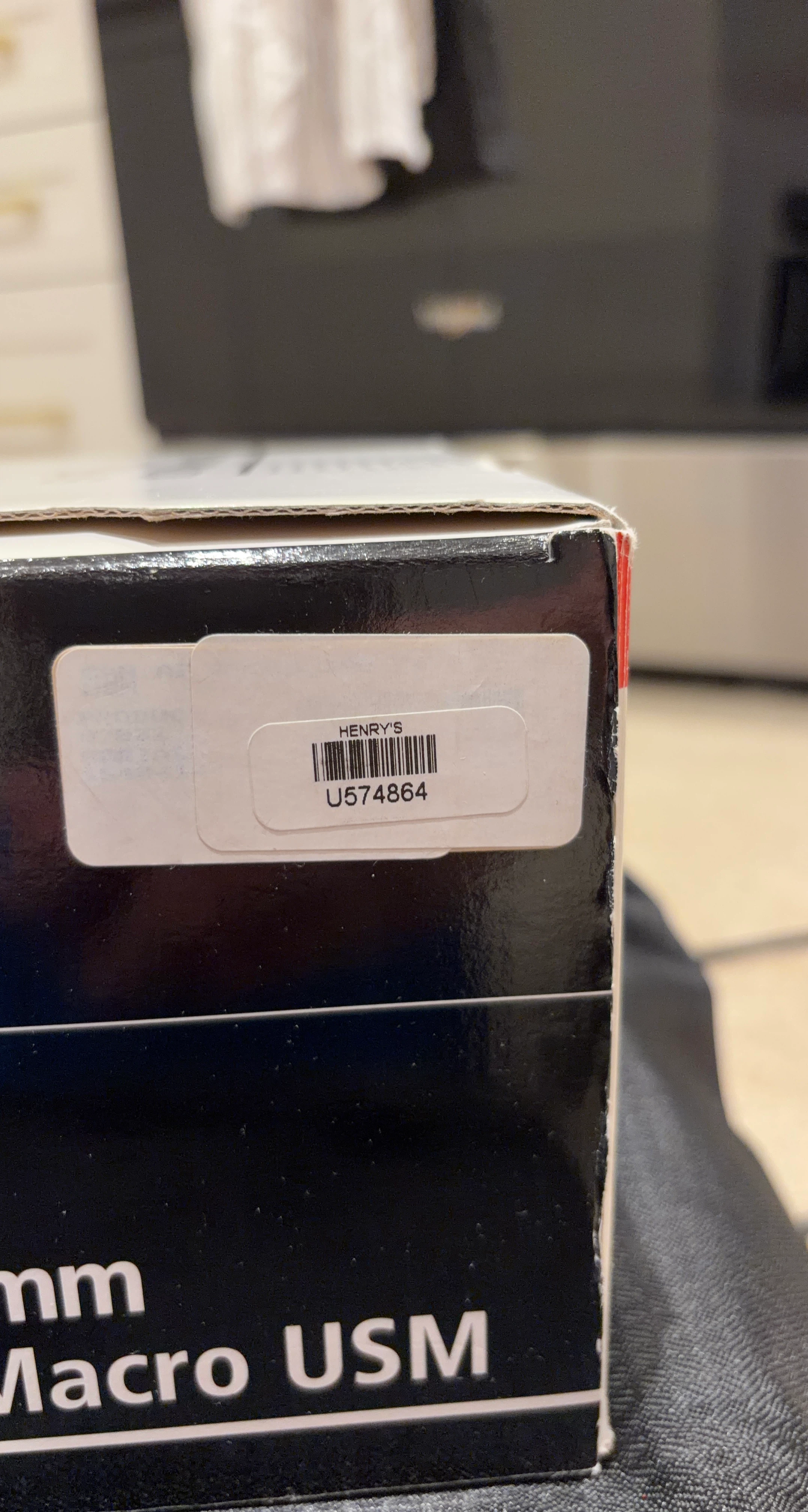 Canon EF 100mm f/2.8 Macro USM Lens - photo 3