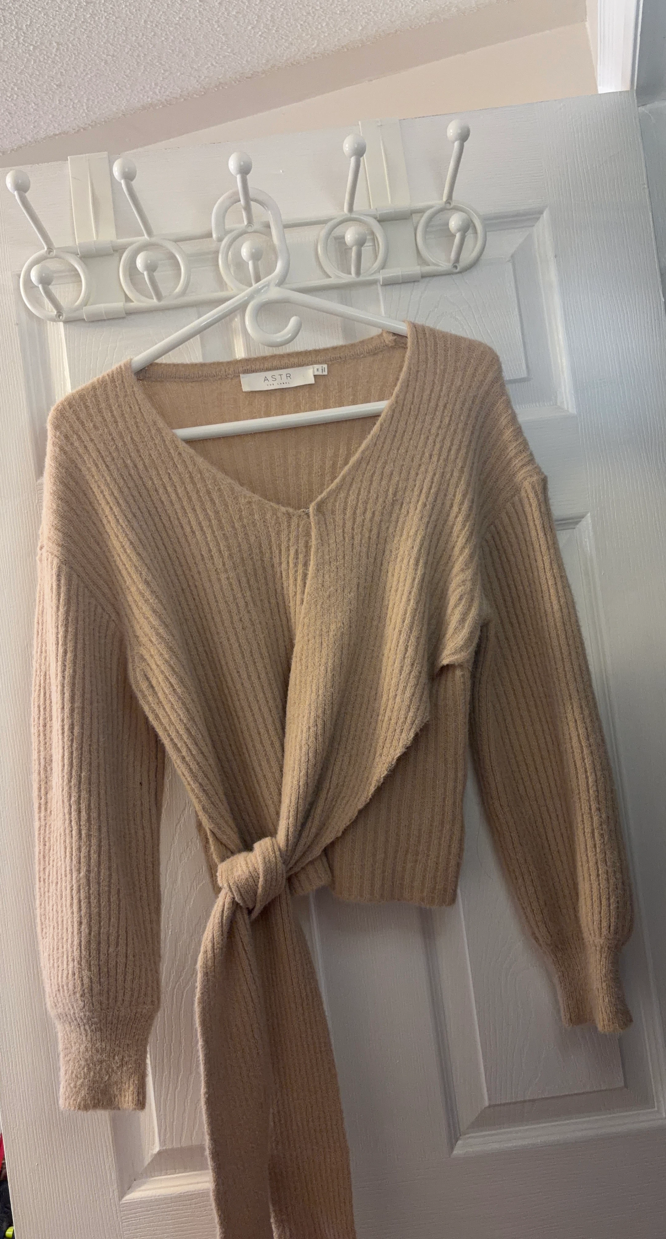 ASTR The Label Ribbed Knit Sweater