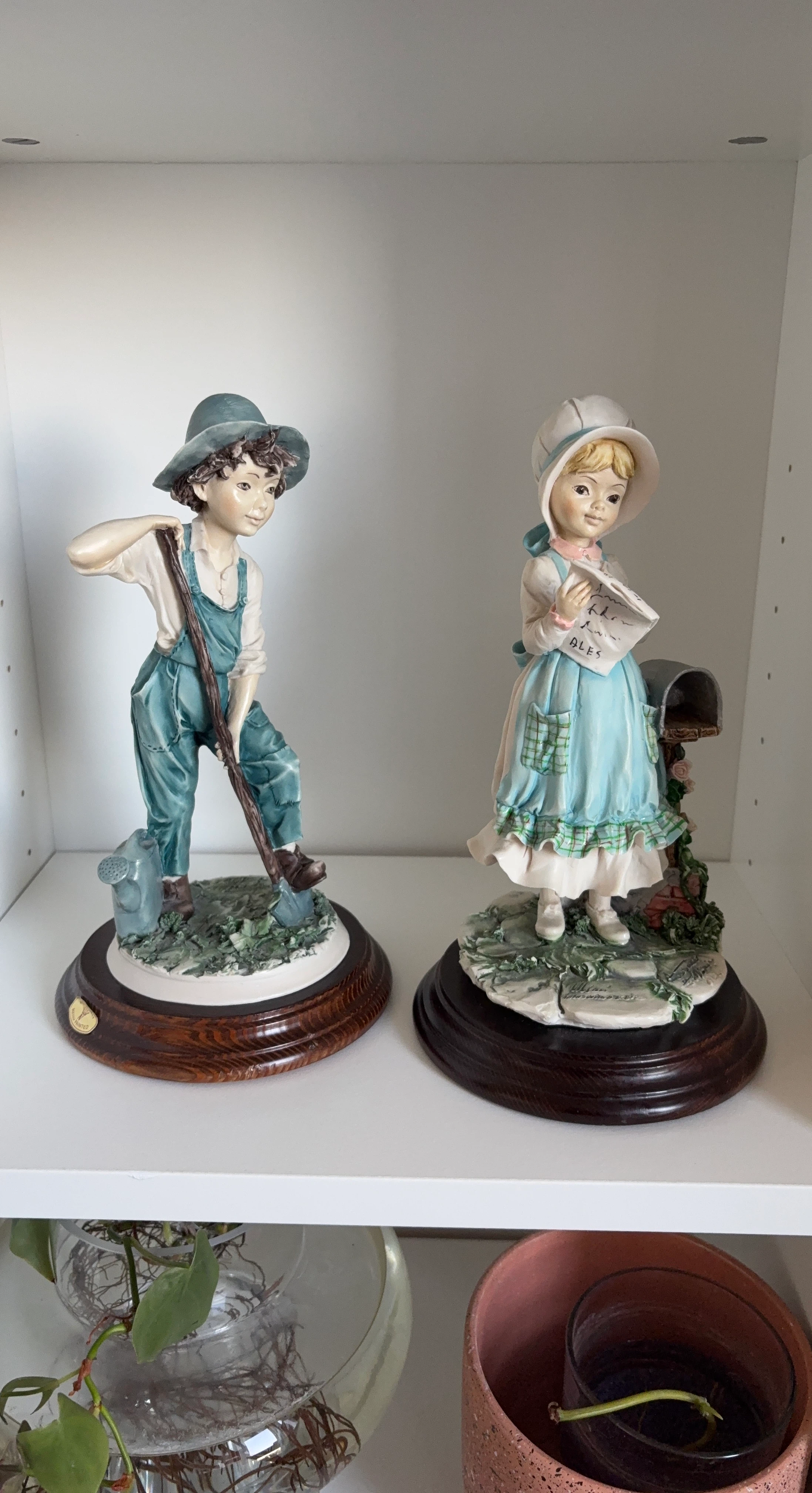 Figurine Set: Boy with Shovel & Girl with Mail