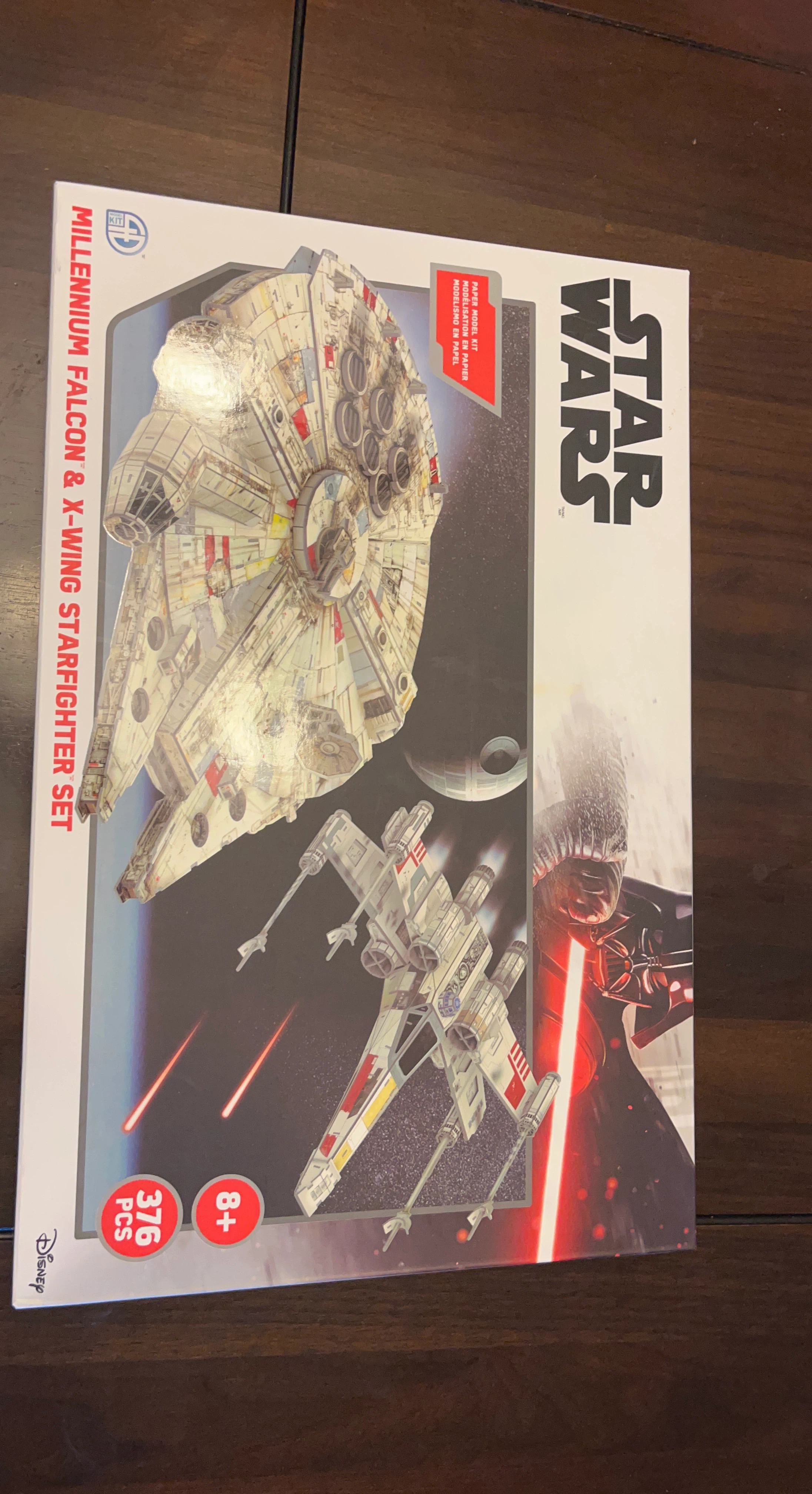 Star Wars Millennium Falcon & X-Wing Starfighter Set