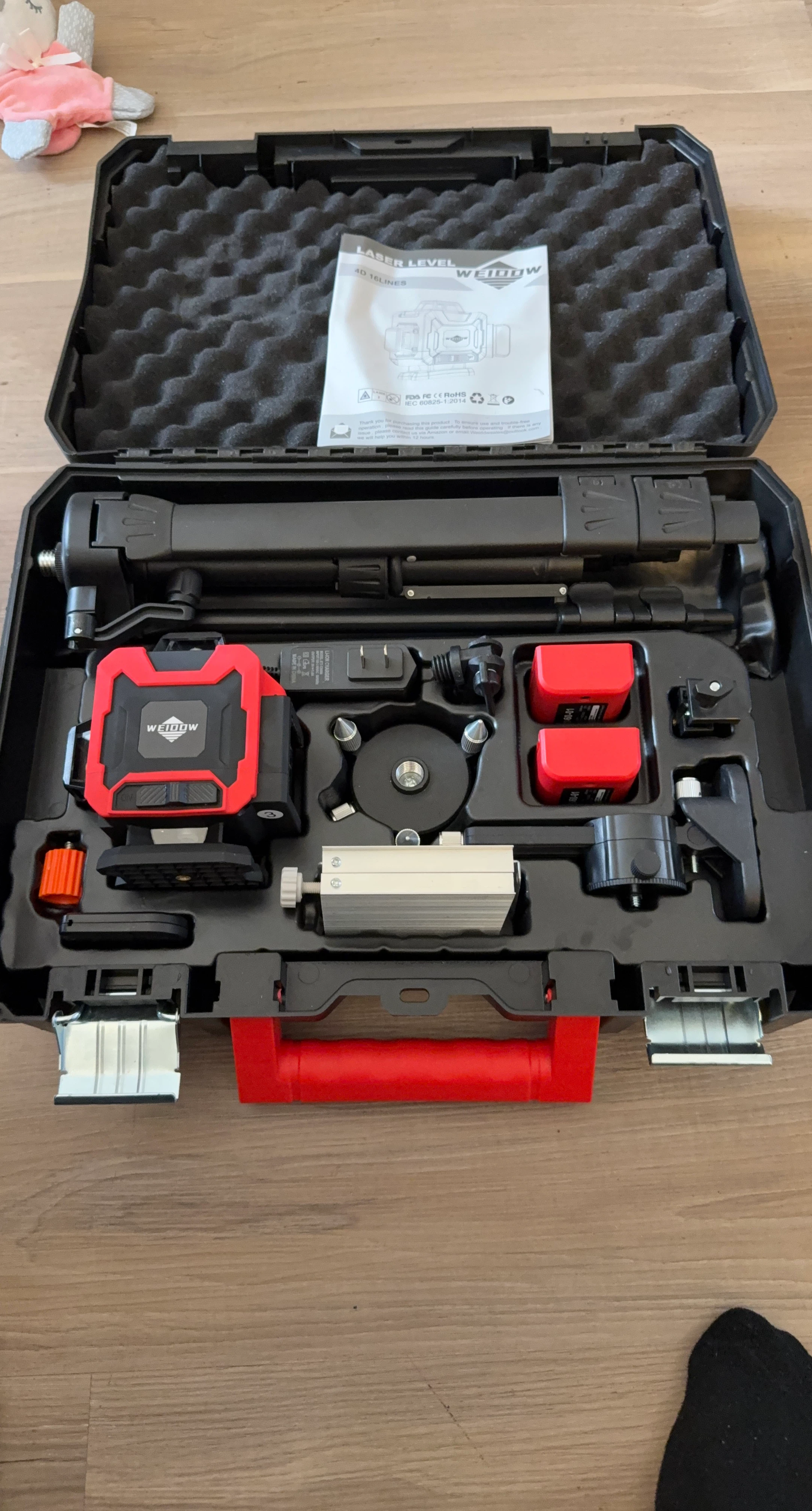 16 Lines Laser Level with Tripod and Accessories
