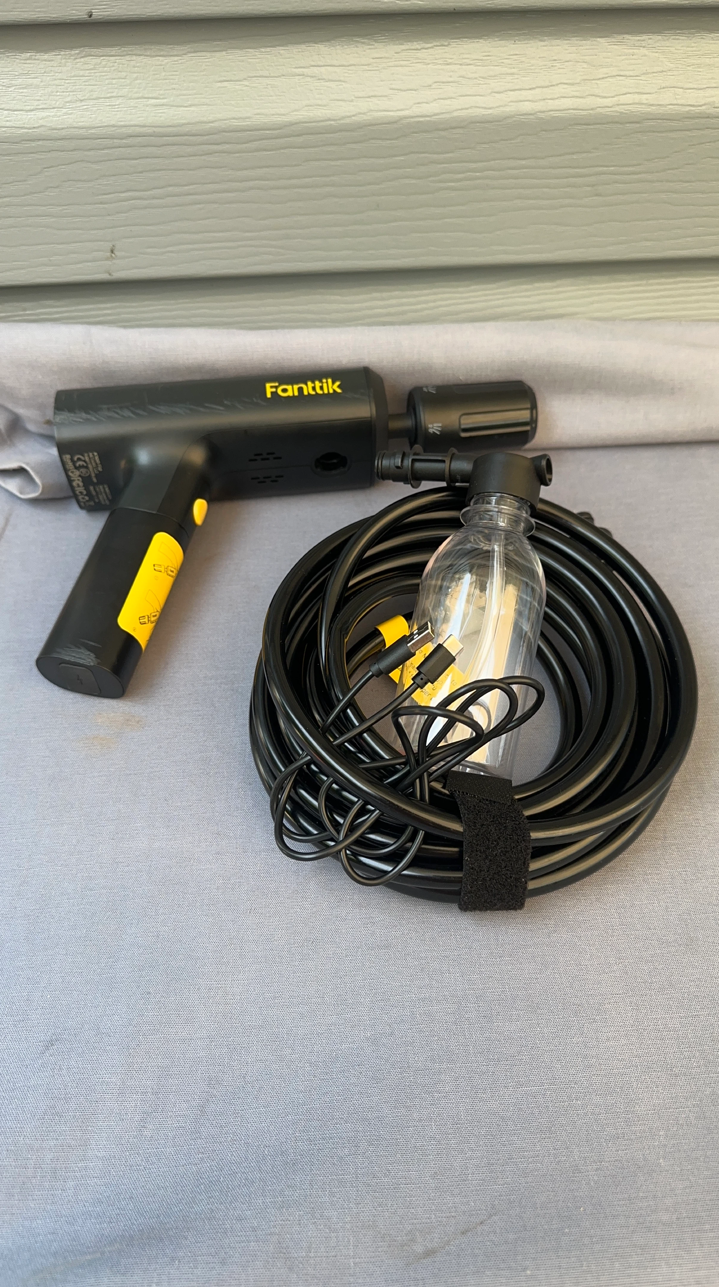 Fanttik Handheld Car Washer