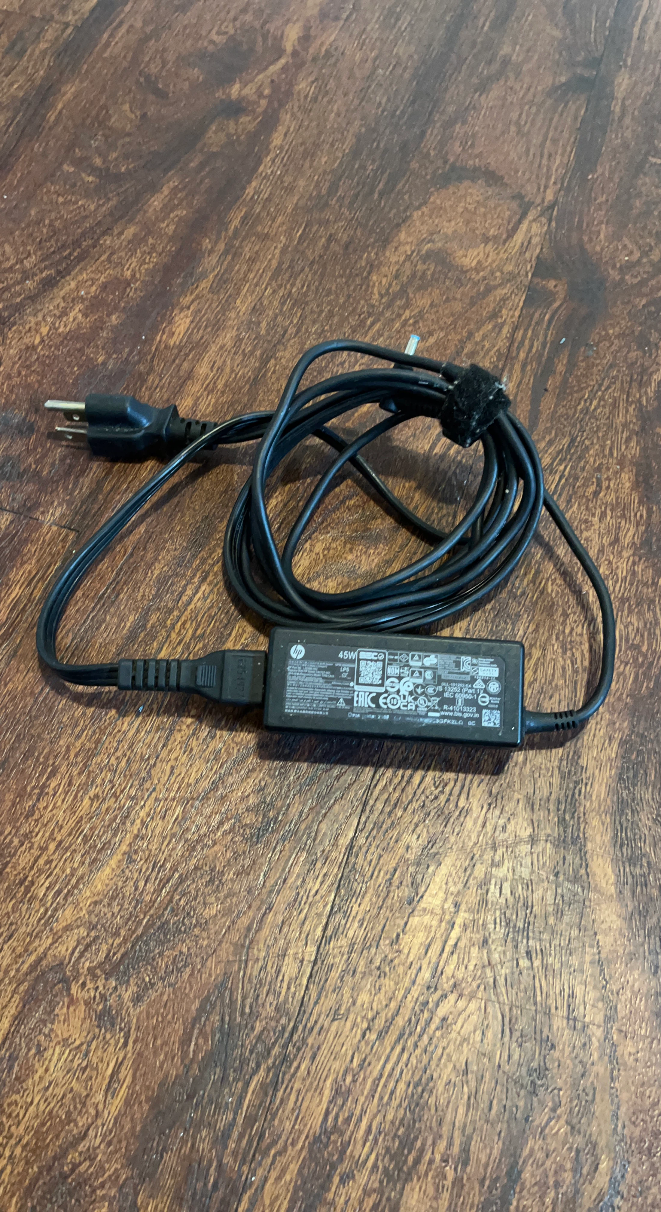 HP 45W Laptop Power Adapter Charger