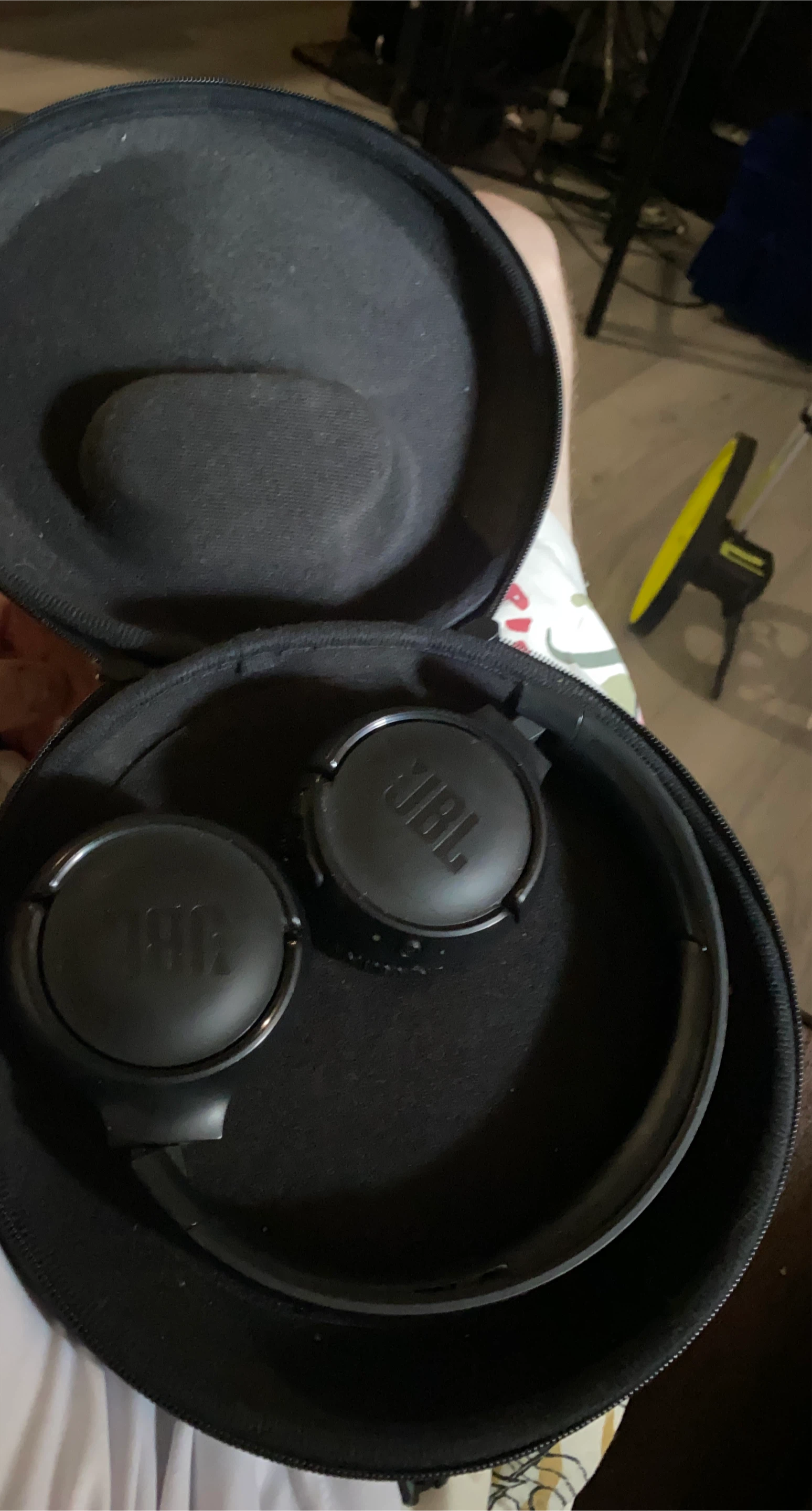 JBL Headphones with Carrying Case