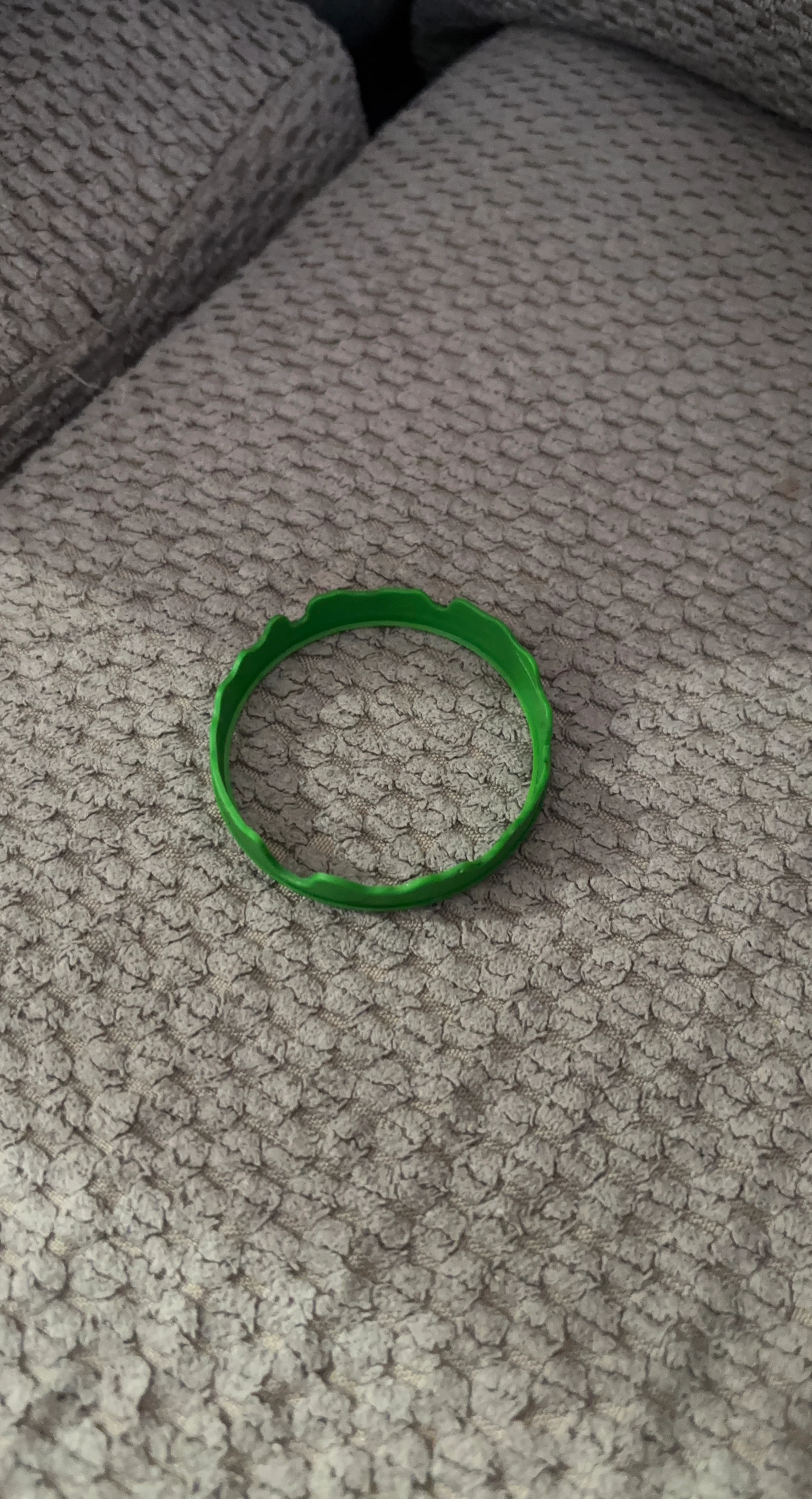Green Wavy Ring Bracelet
