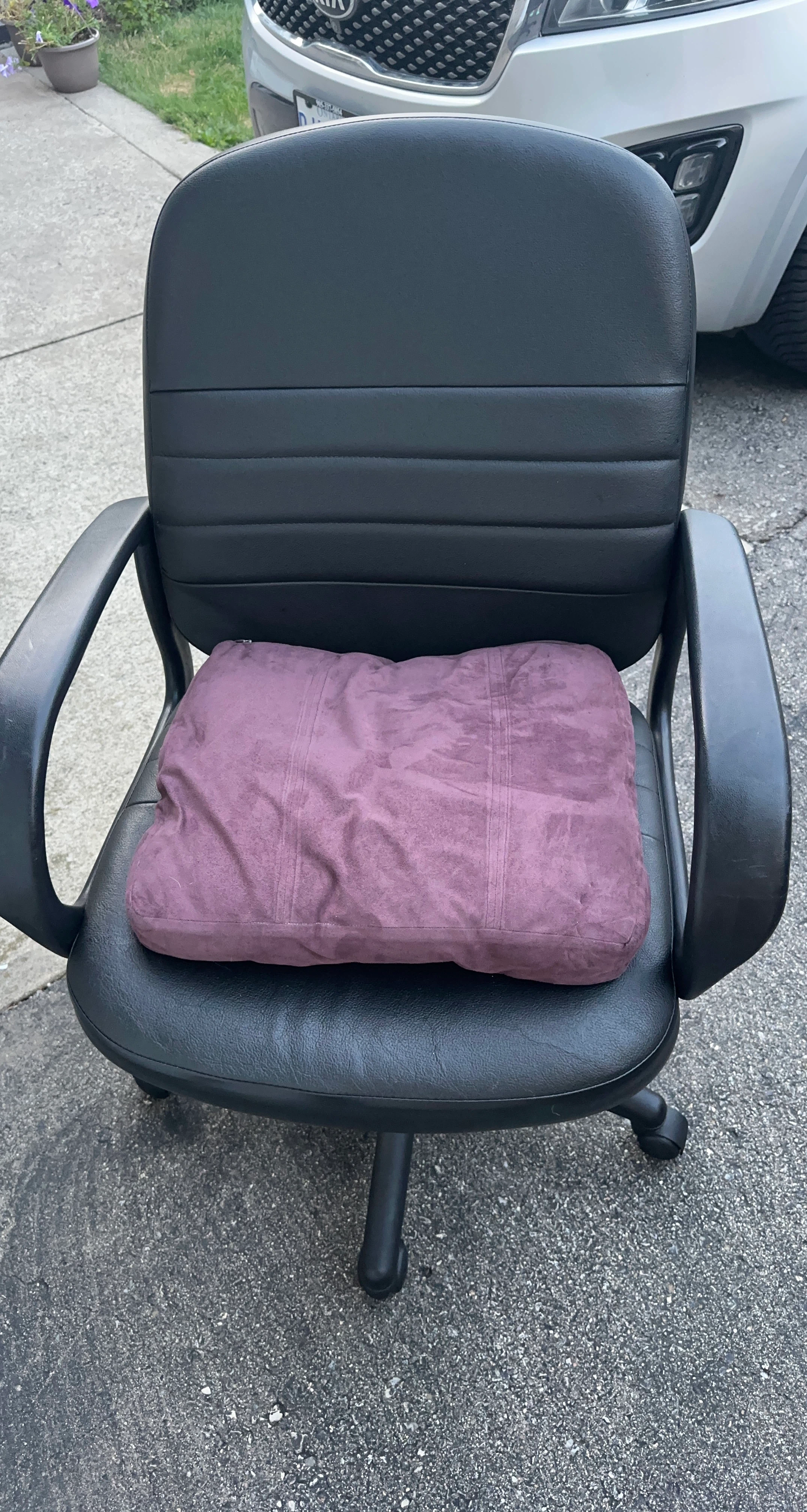 Black Office Chair with Purple Cushion