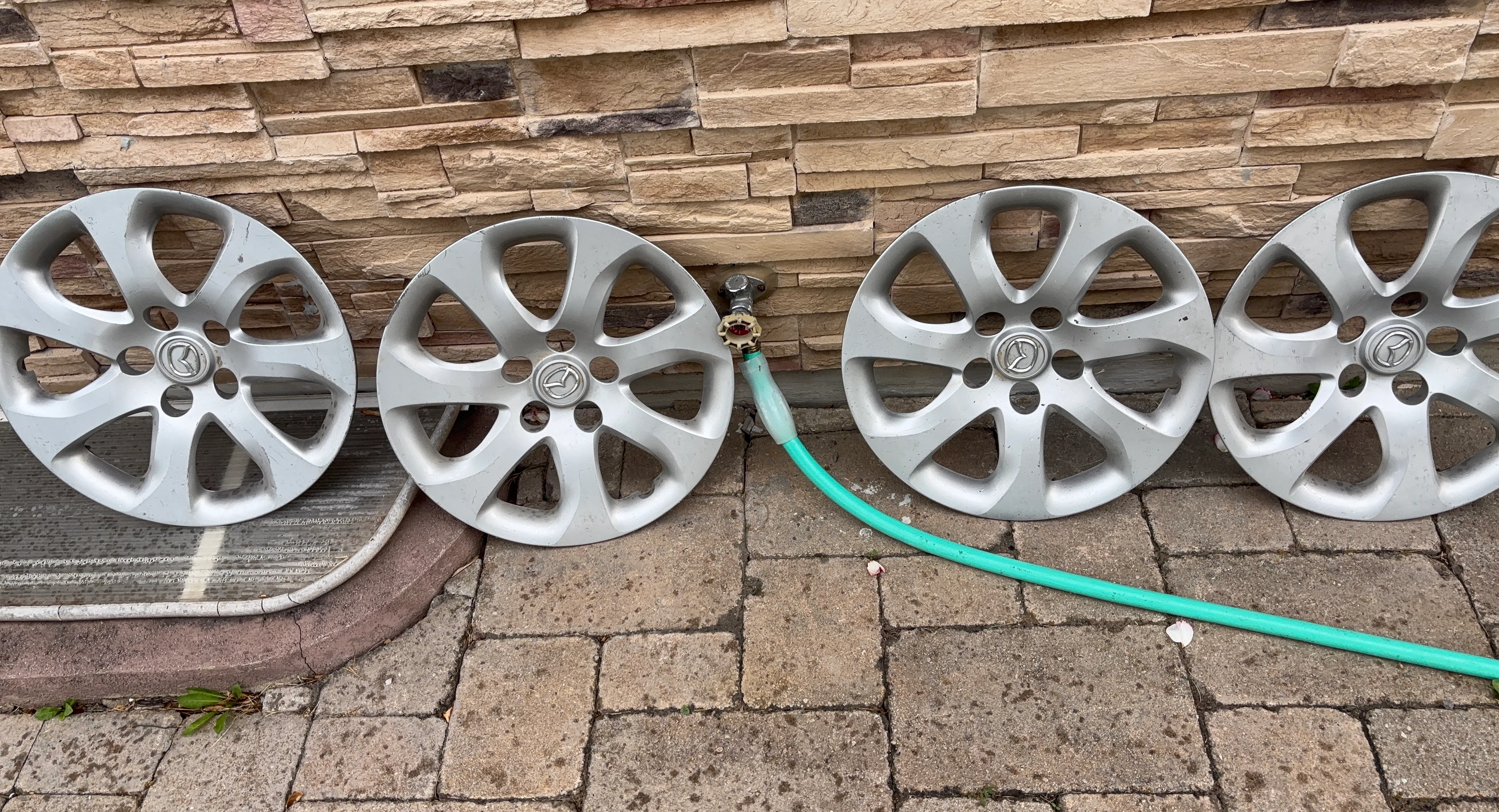 Set of 4 Mazda Hubcaps