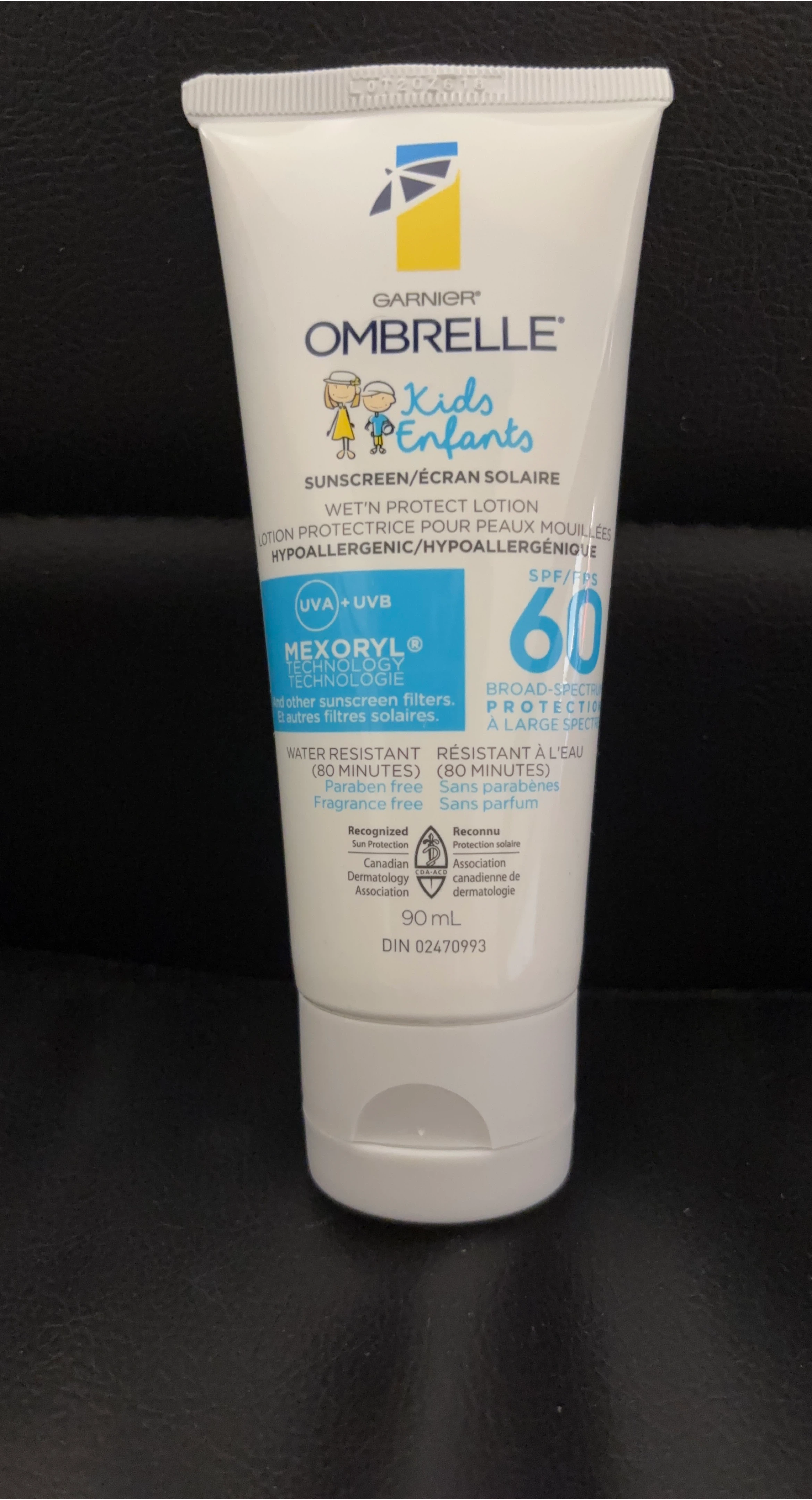 Garnier Ombrelle kids sunscreen lotion SPF 60 . 90 mL