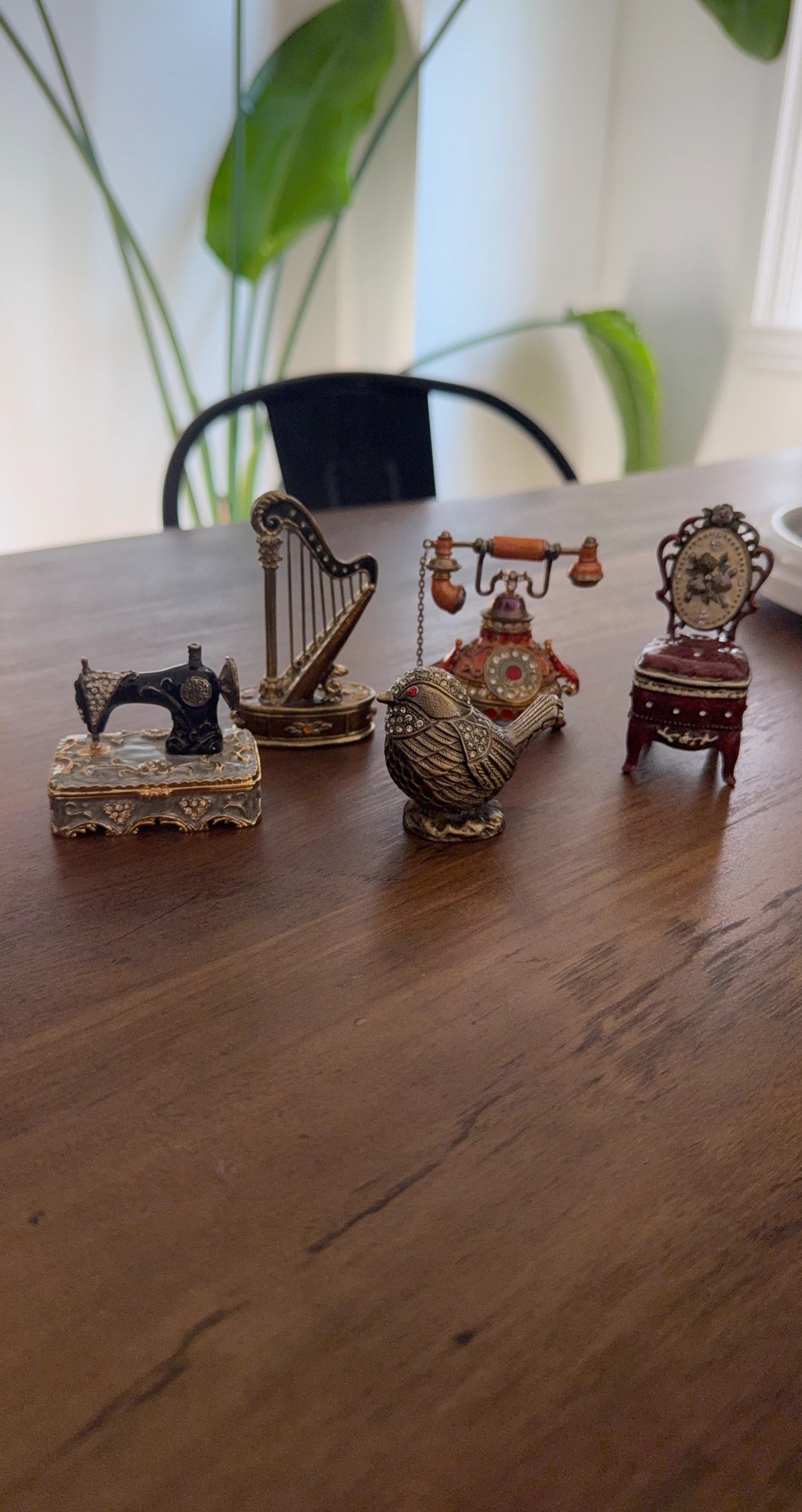 Set of 5 Decorative Miniatures