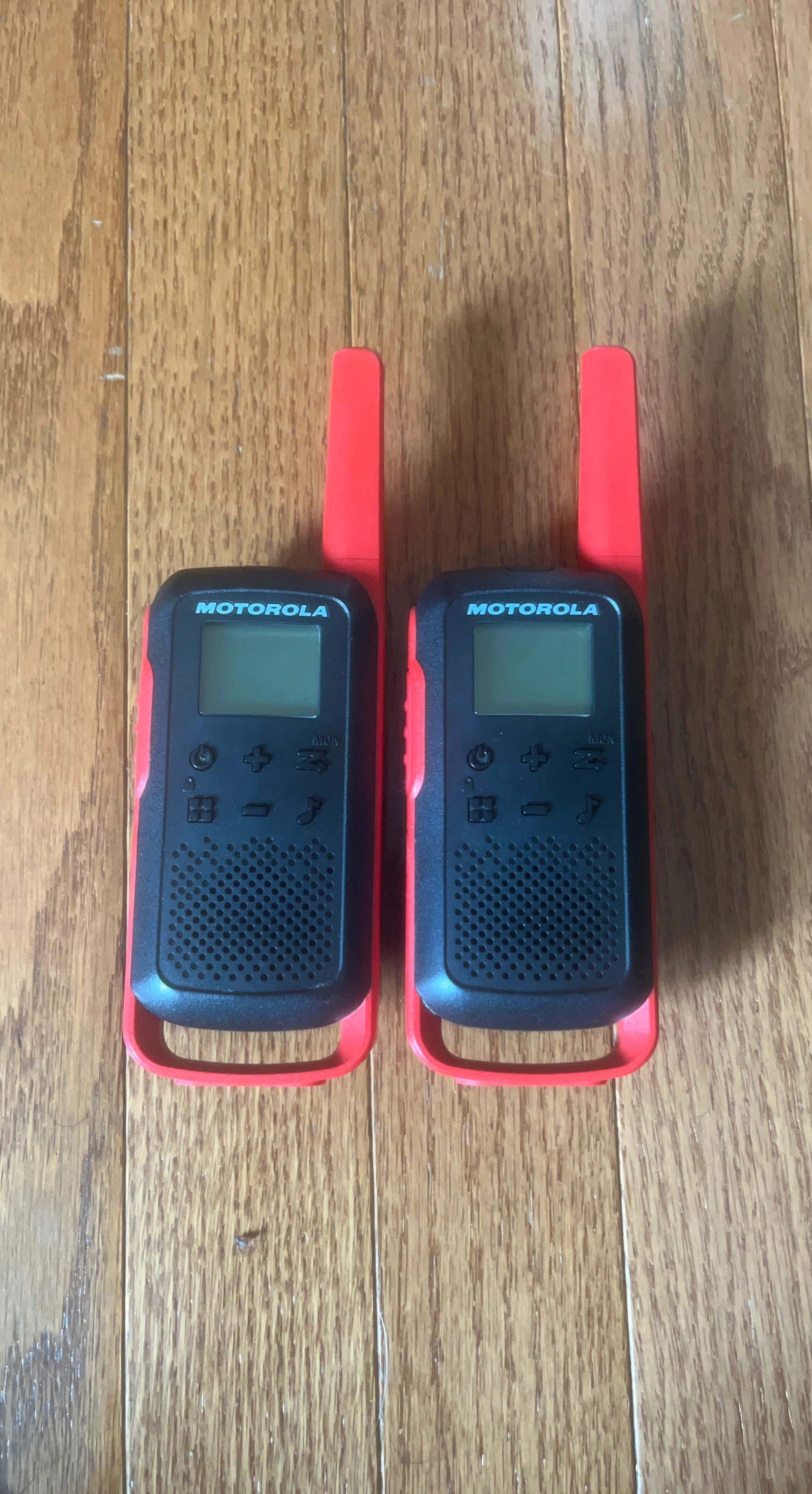Motorola Talkabout T210 Walkie Talkies - Pair