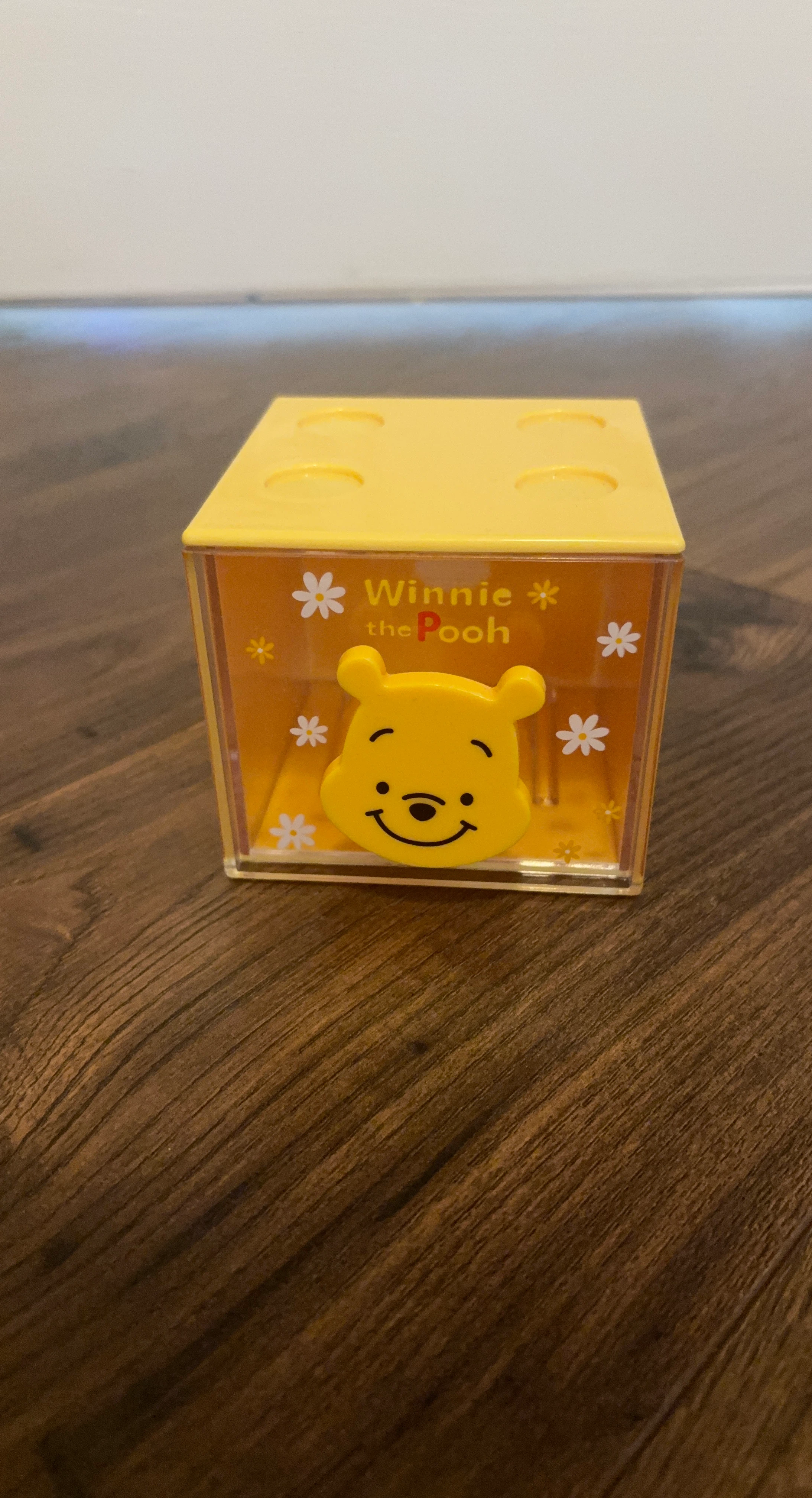 Winnie the Pooh Yellow Storage Cube