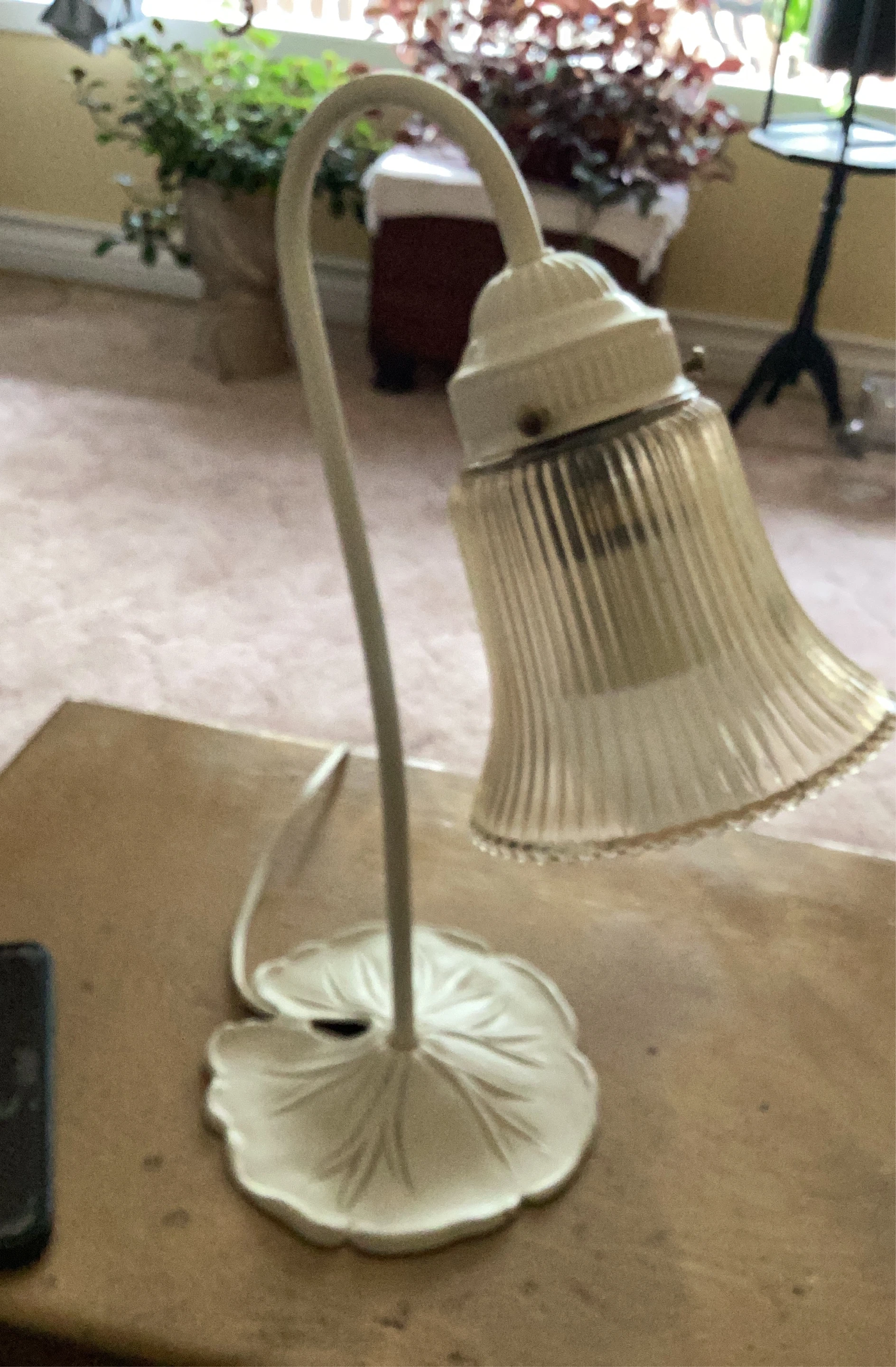 Vintage Cream Metal Desk Lamp with Frosted Glass Shade