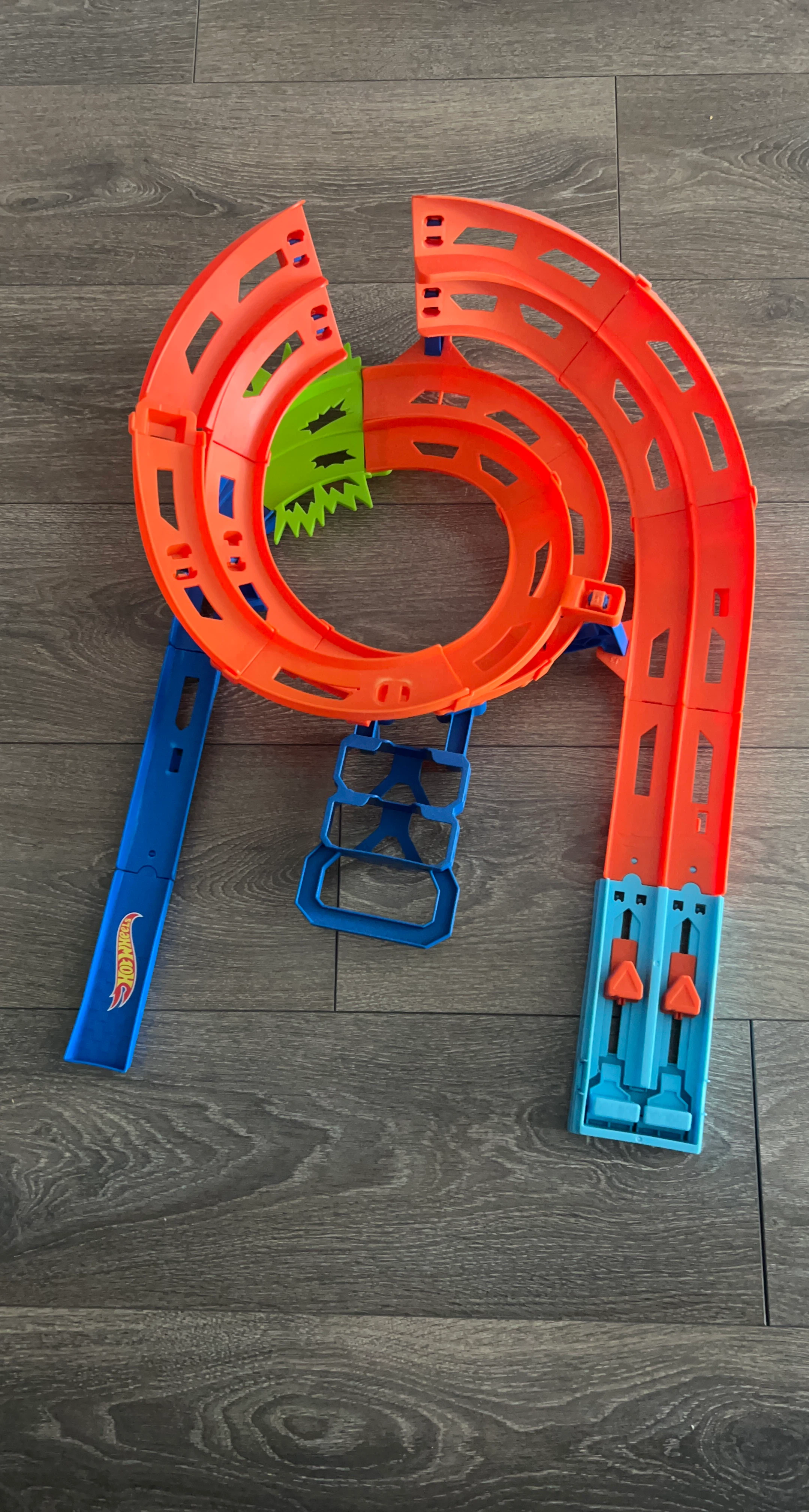 Hot Wheels Spiral Track Set