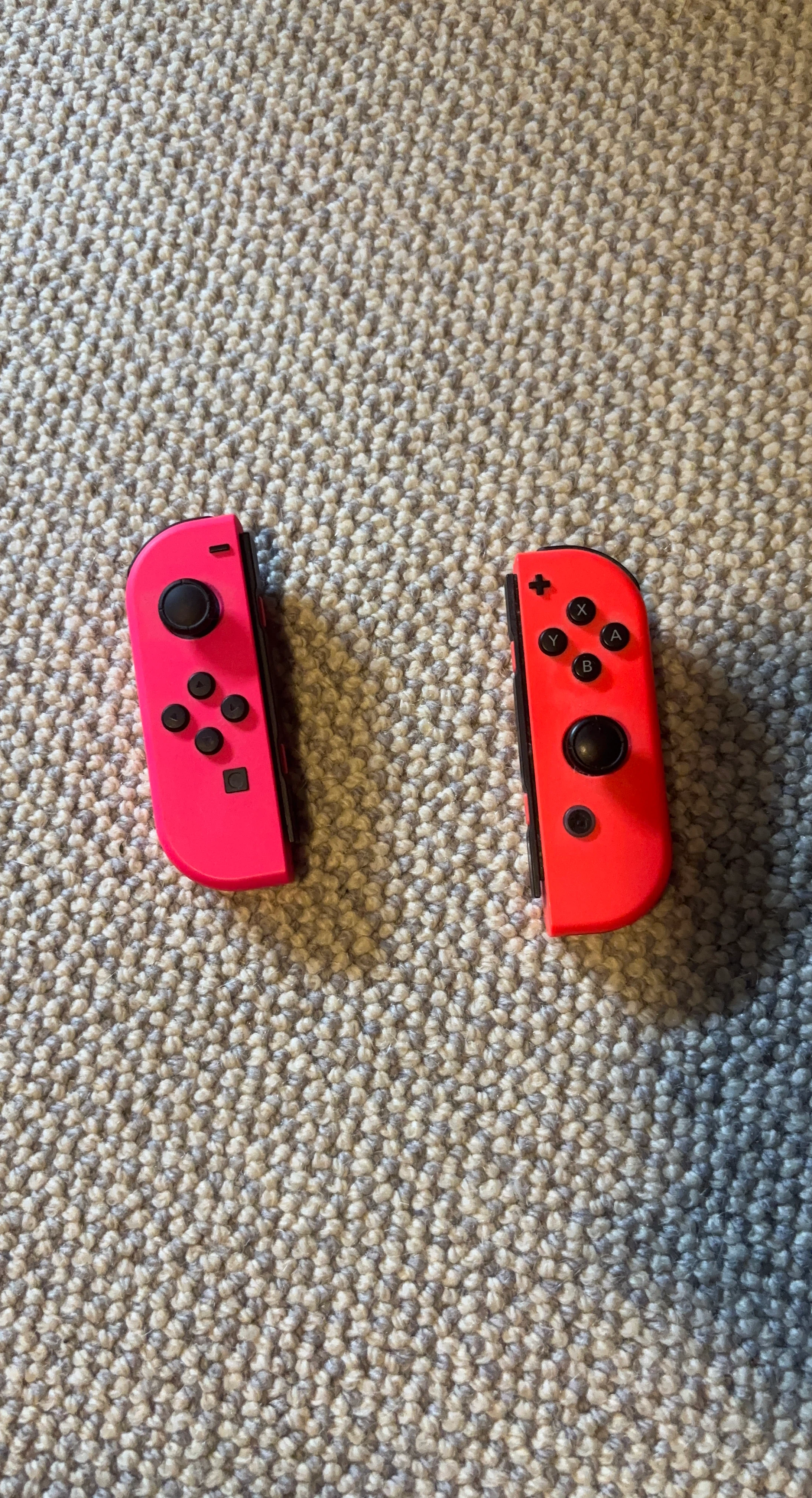 Nintendo Switch Joy-Con Controllers (Red/Pink)