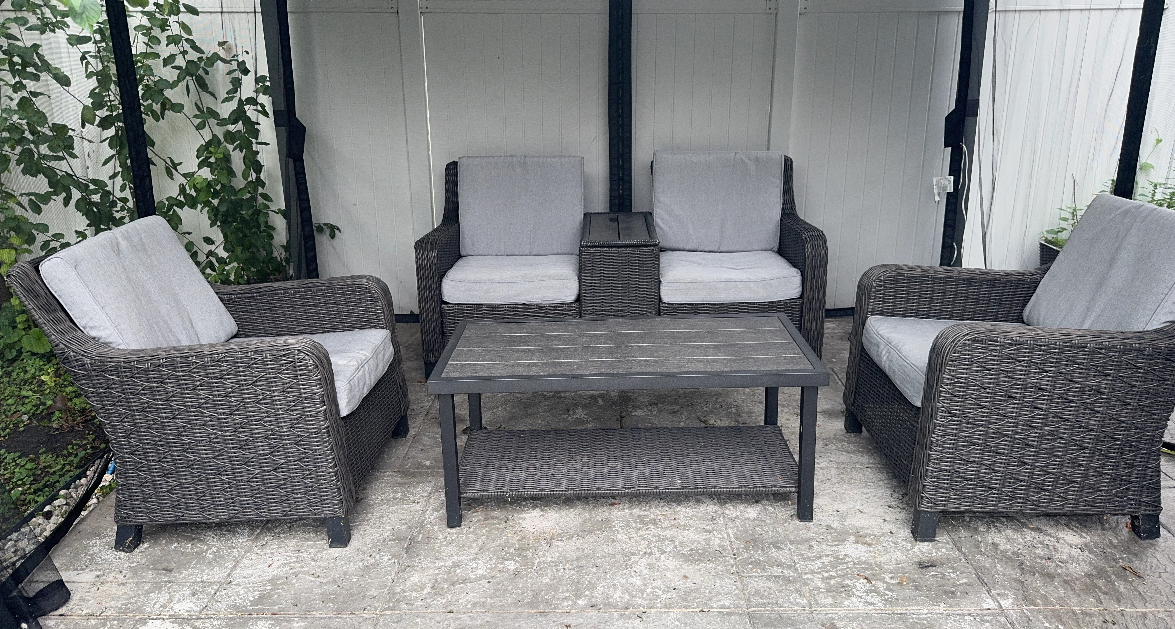 Outdoor Wicker Furniture Set with Cushions
