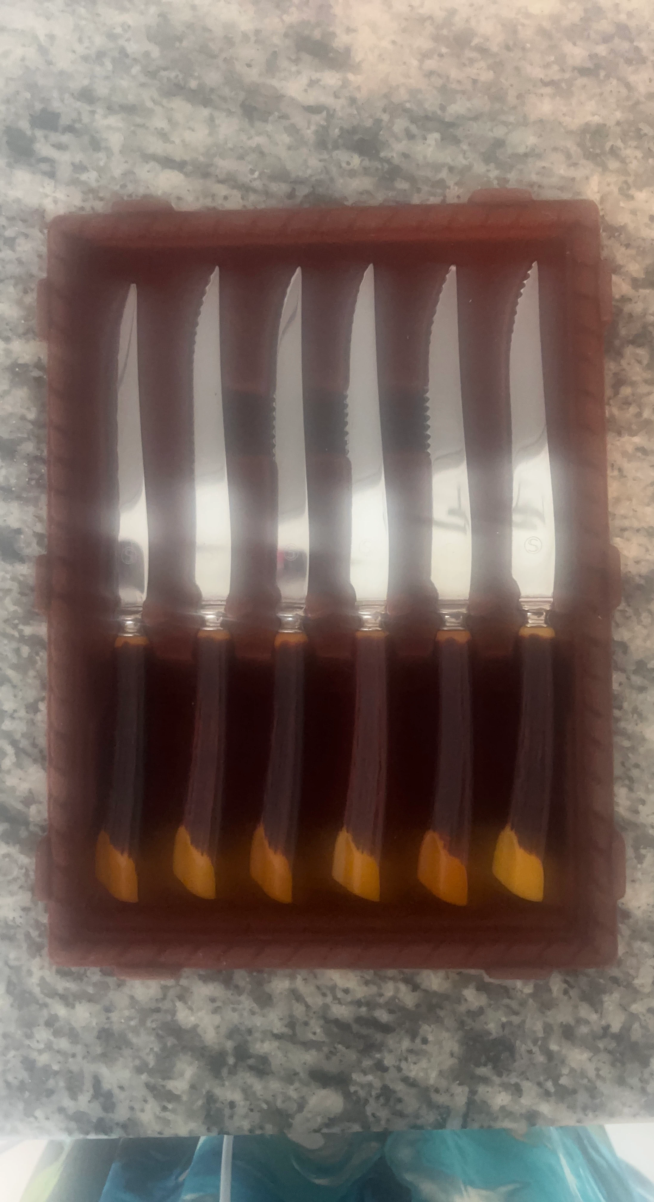 Set of 8 Steak Knives with Embossed Handles