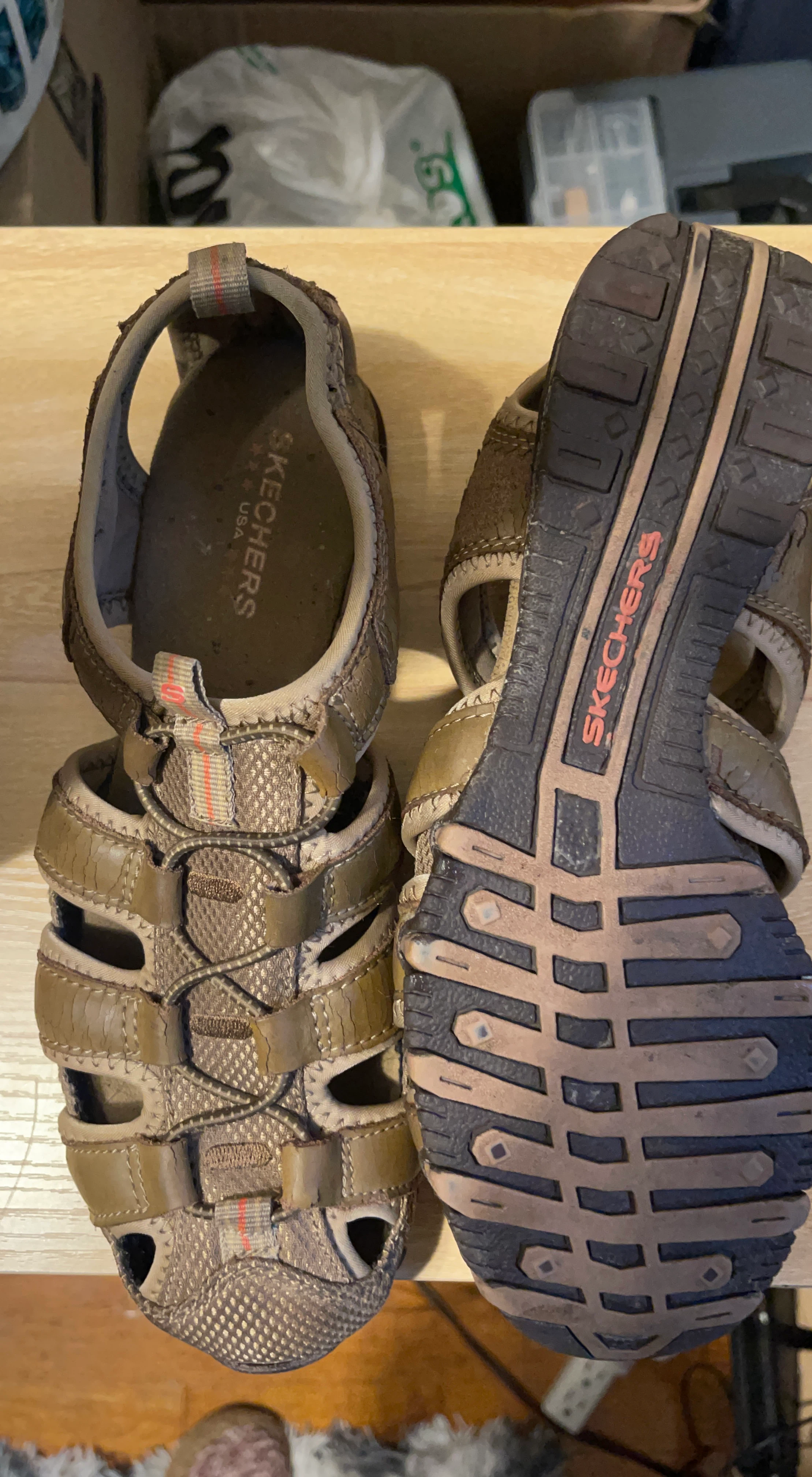 Skechers  size 8- 9 Fisherman Sandals