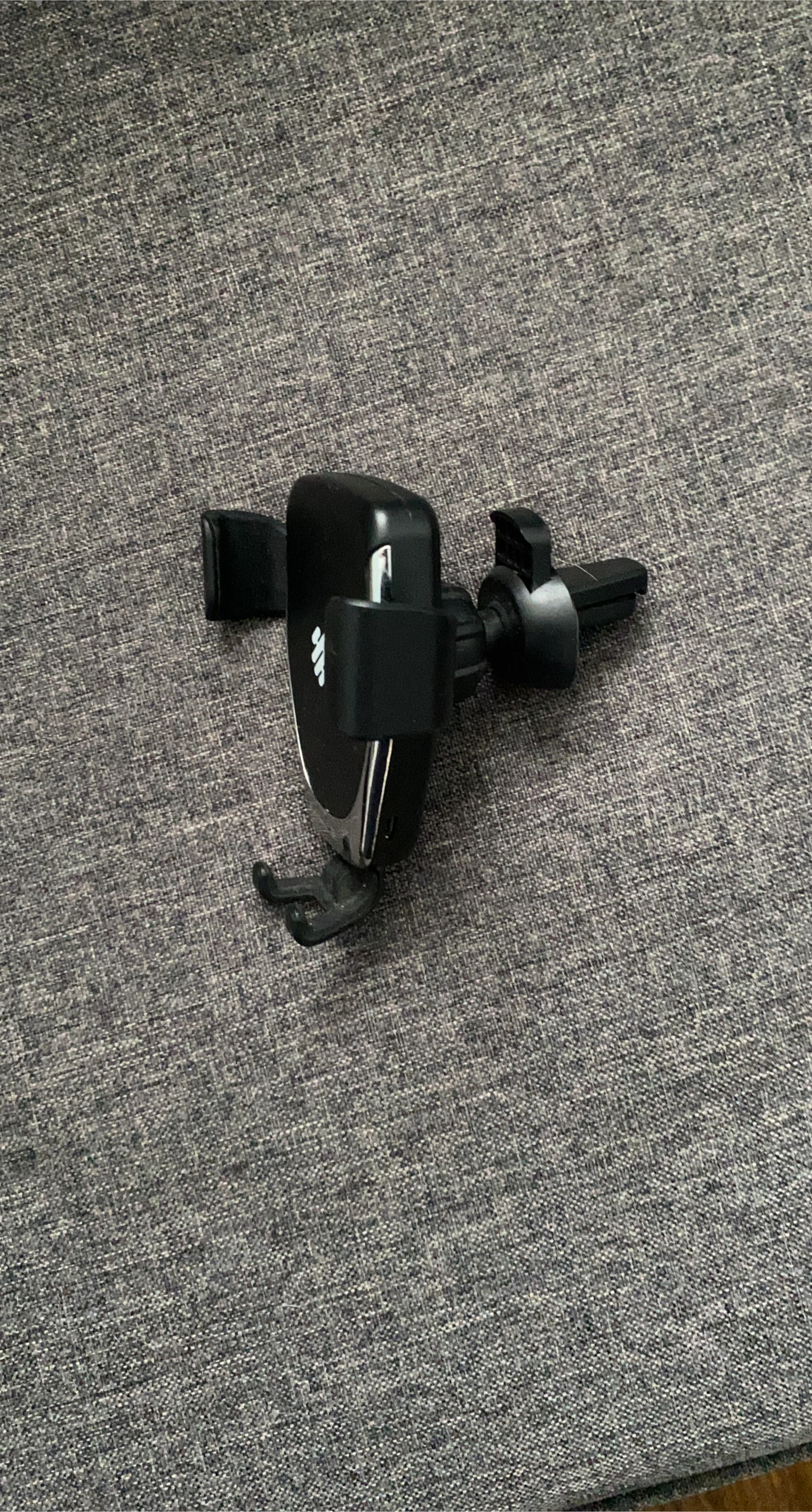 Black car phone mount