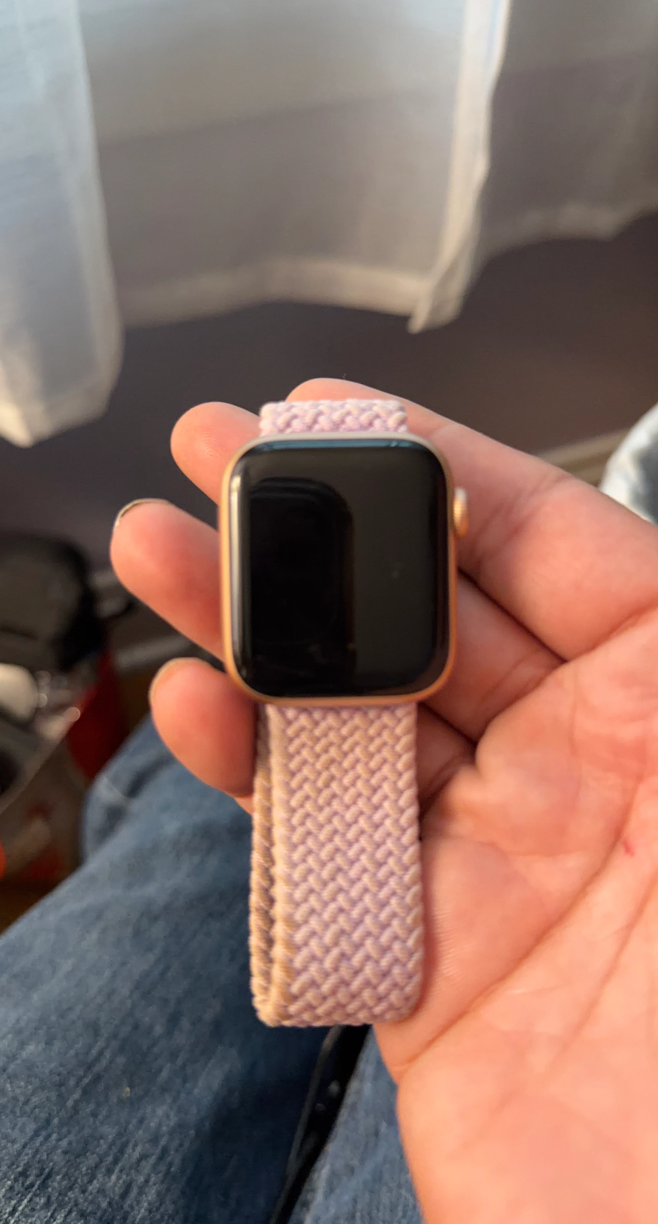 Apple Watch(Gold Aluminum Case with Pink Sand Sport Loop)