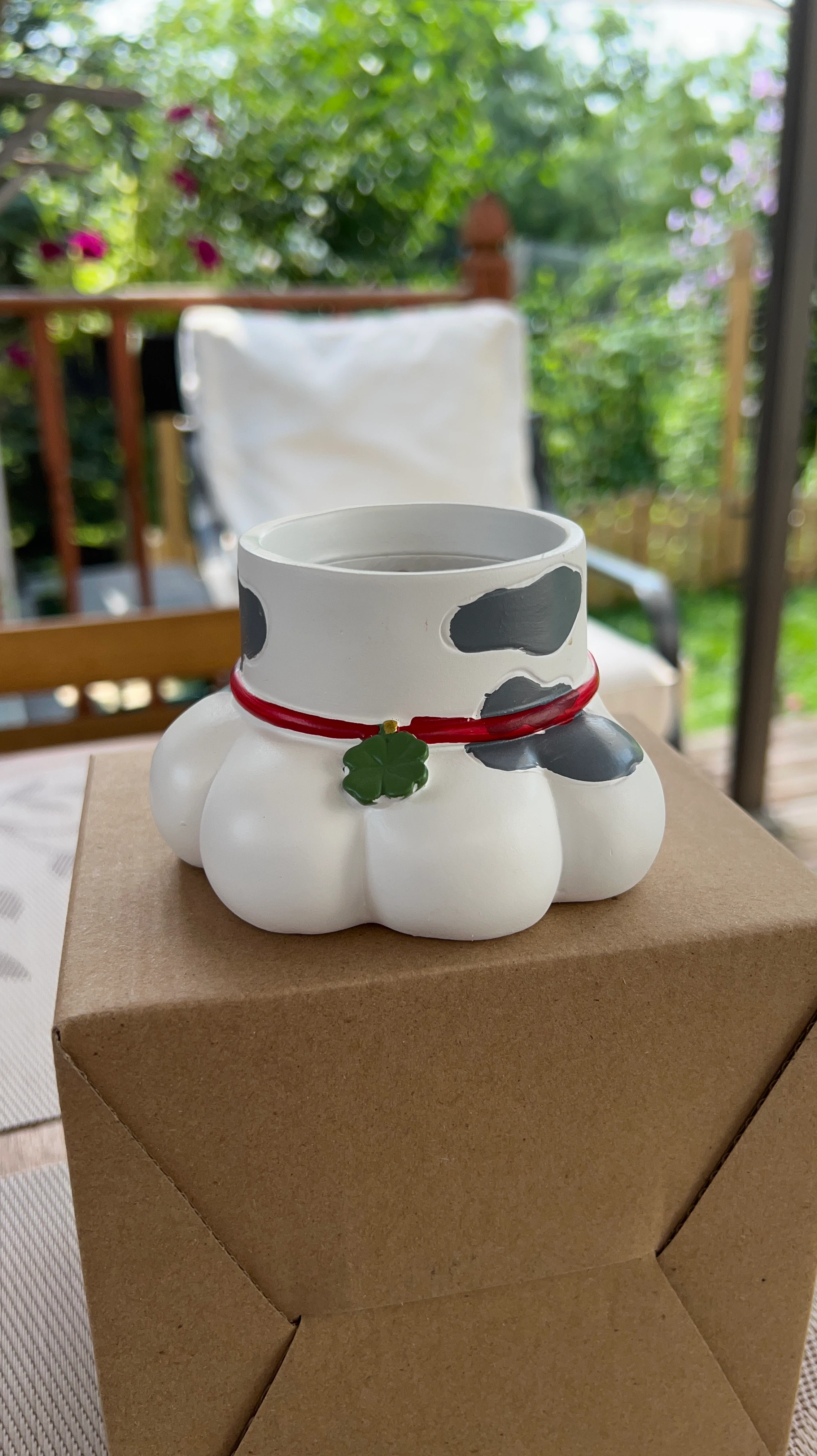 Cute Dog Paw Planter Pot