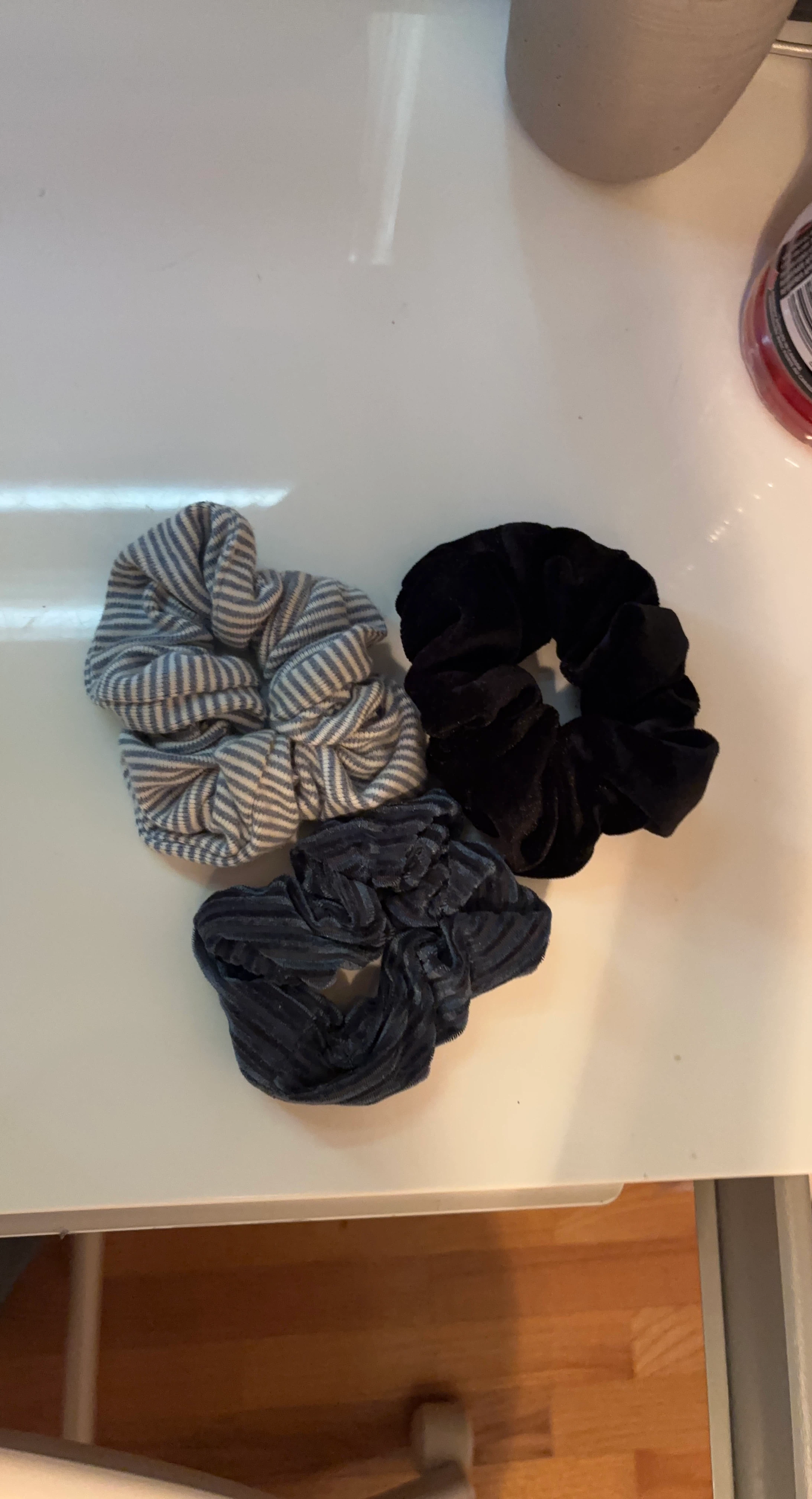 3 Scrunchies