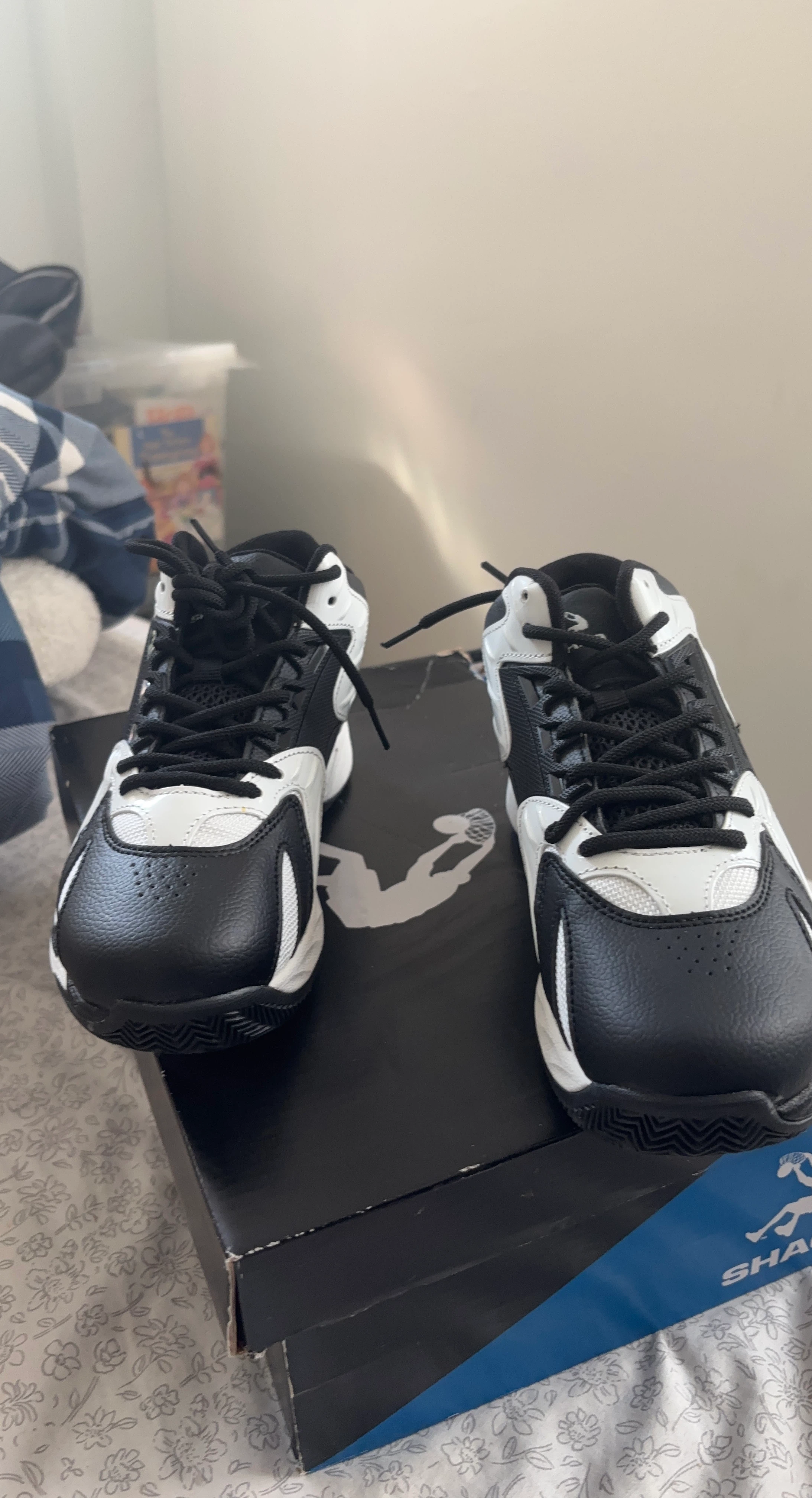 AND1 Devastator Kids Basketball Shoes Size 5