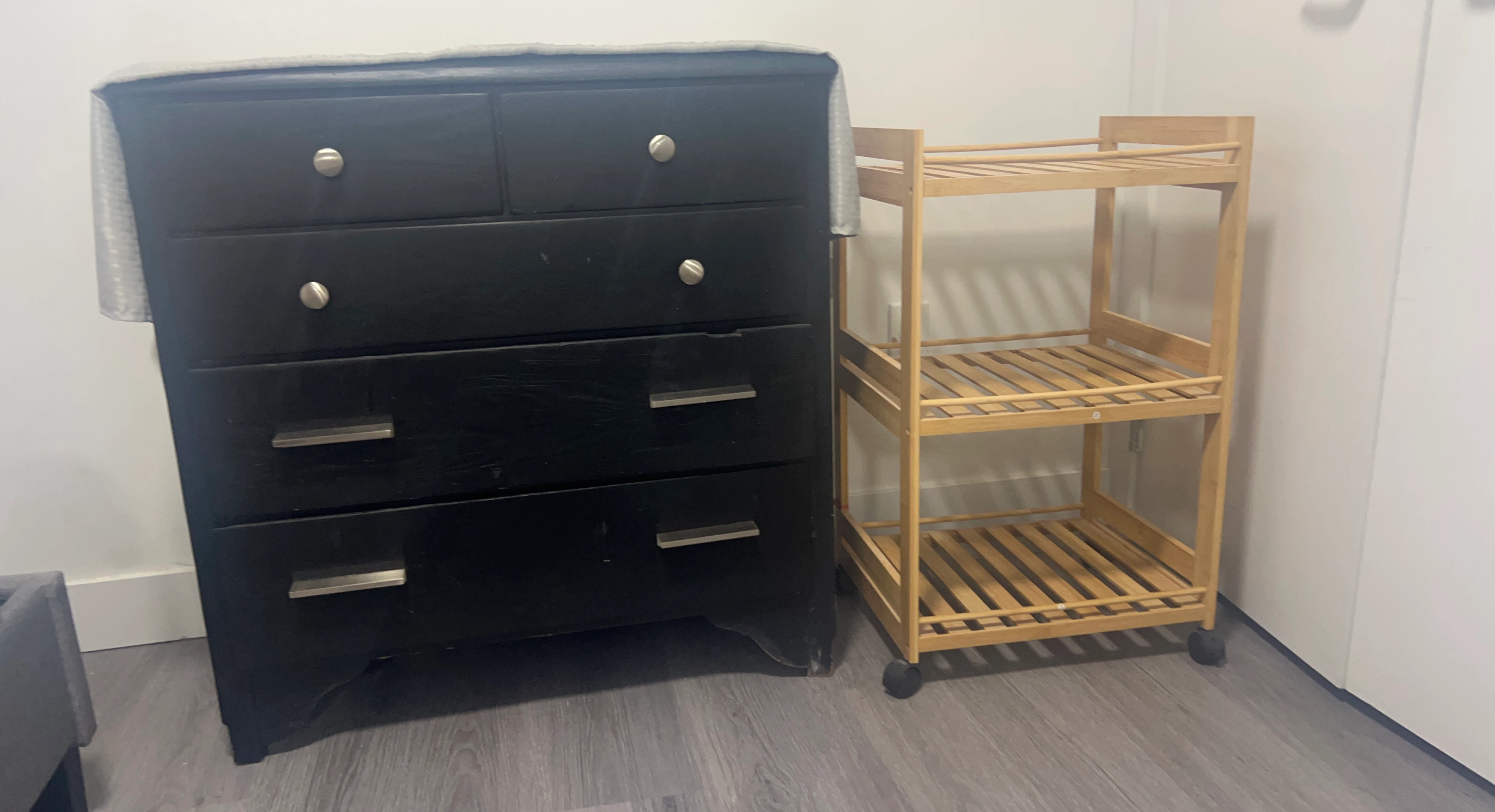 Black 5-Drawer Dresser