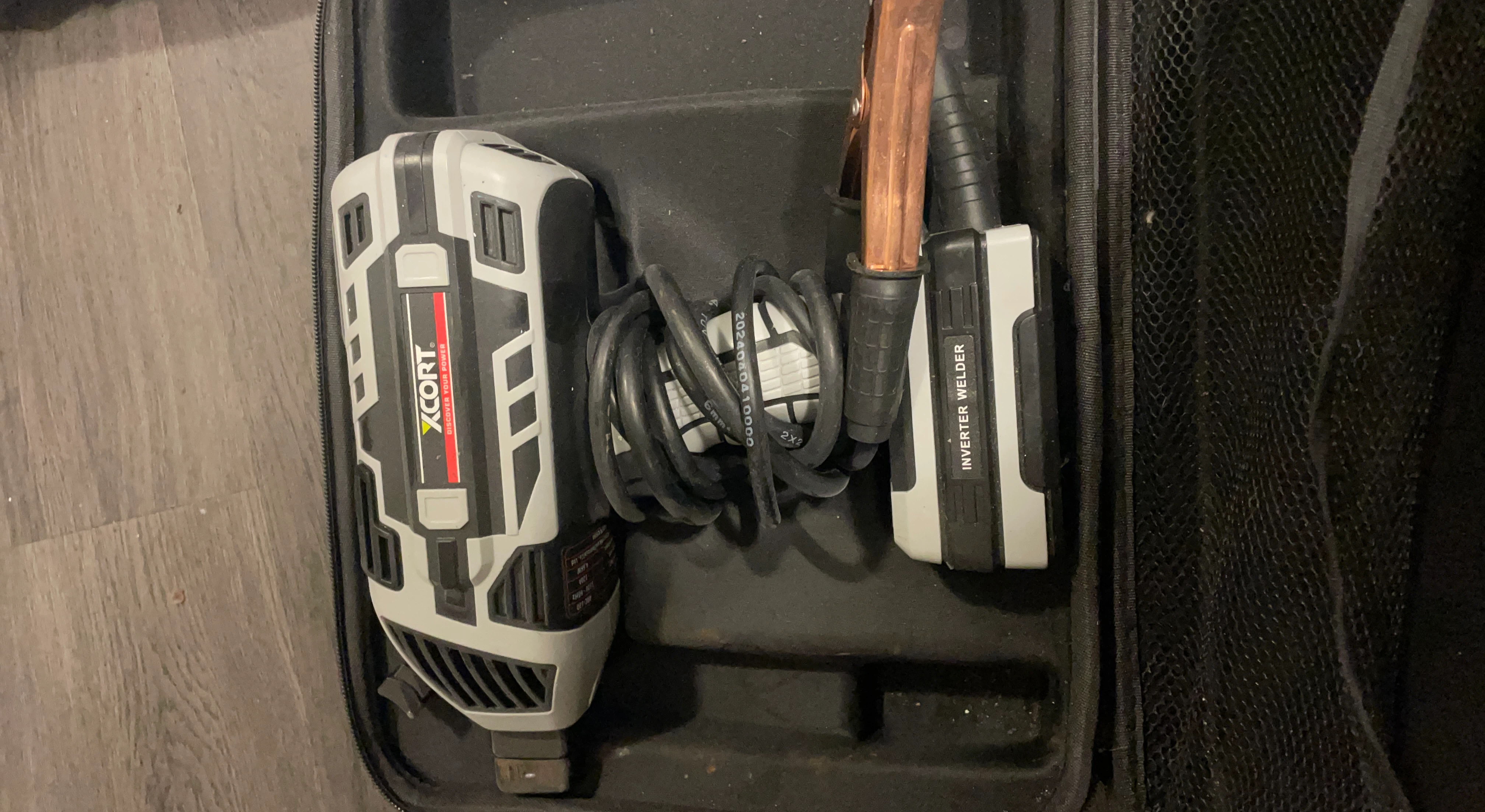 X-Cort Inverter Welder with Cables and Case
