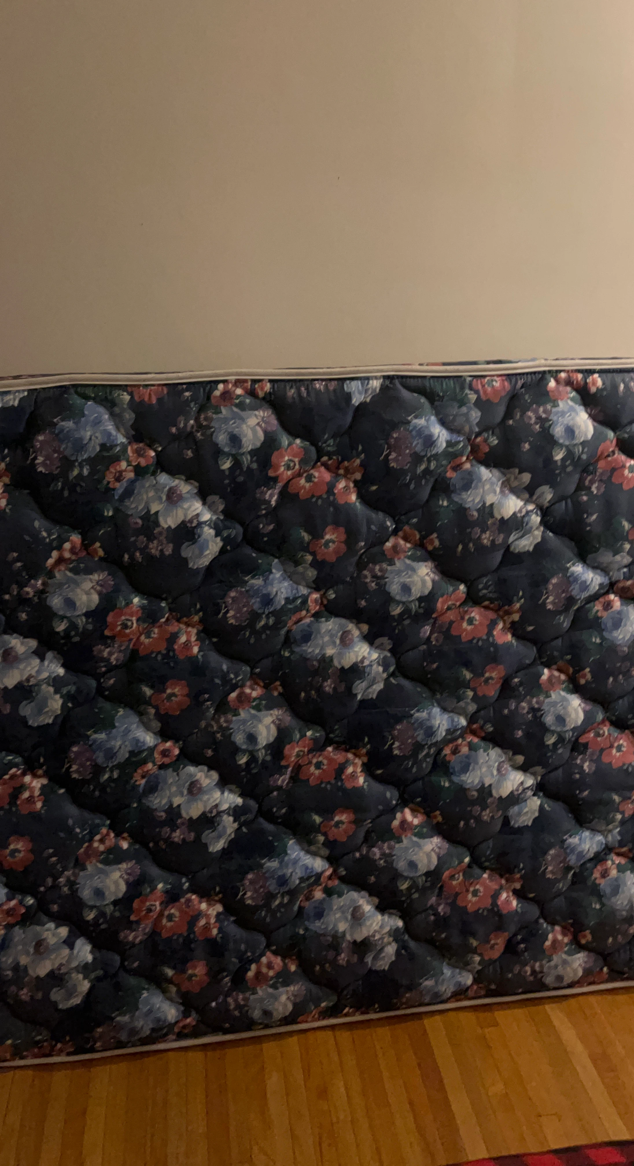 Queen sized - Floral Mattress