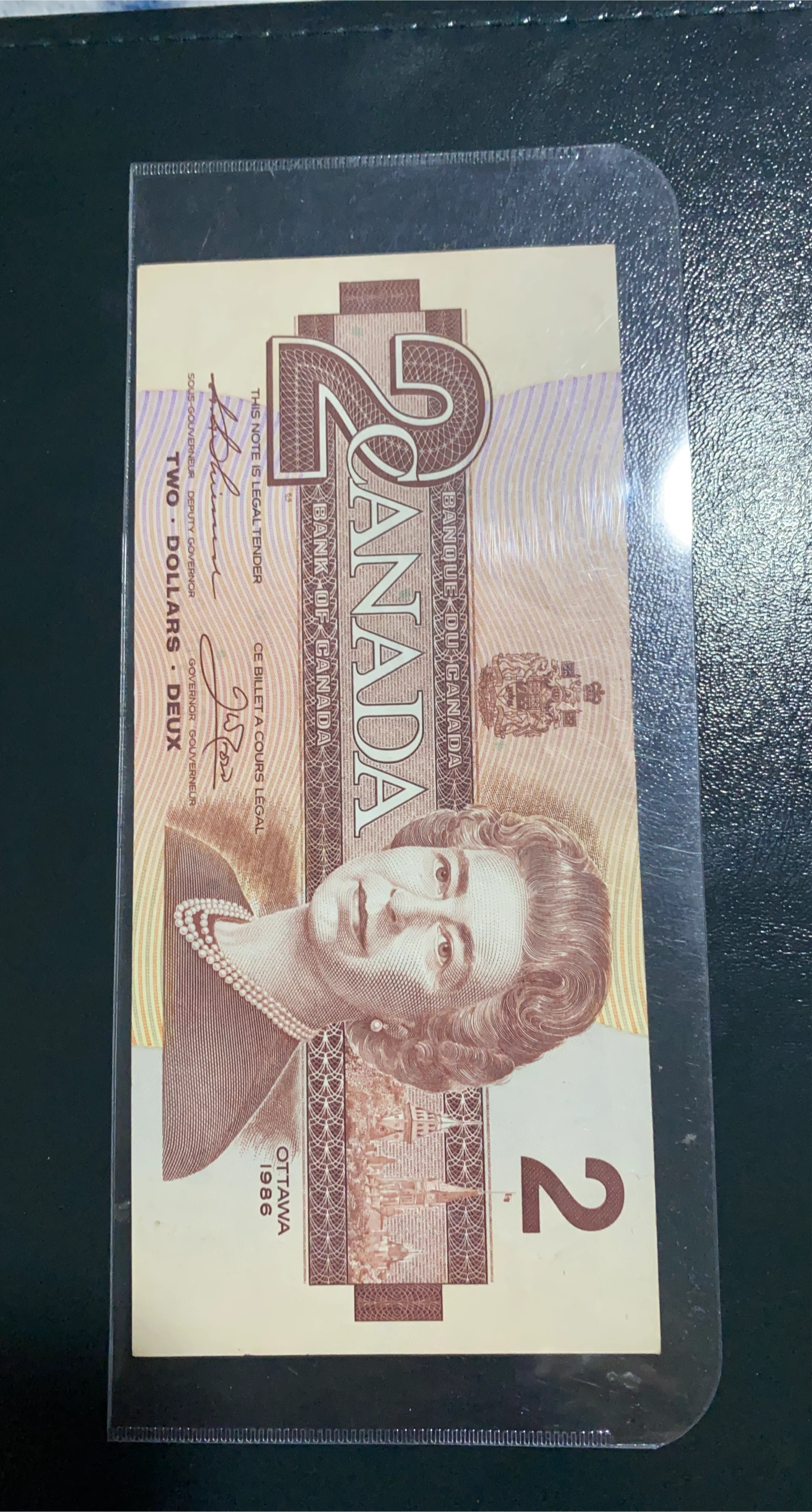 Canada 2 Dollar Bill - 1986