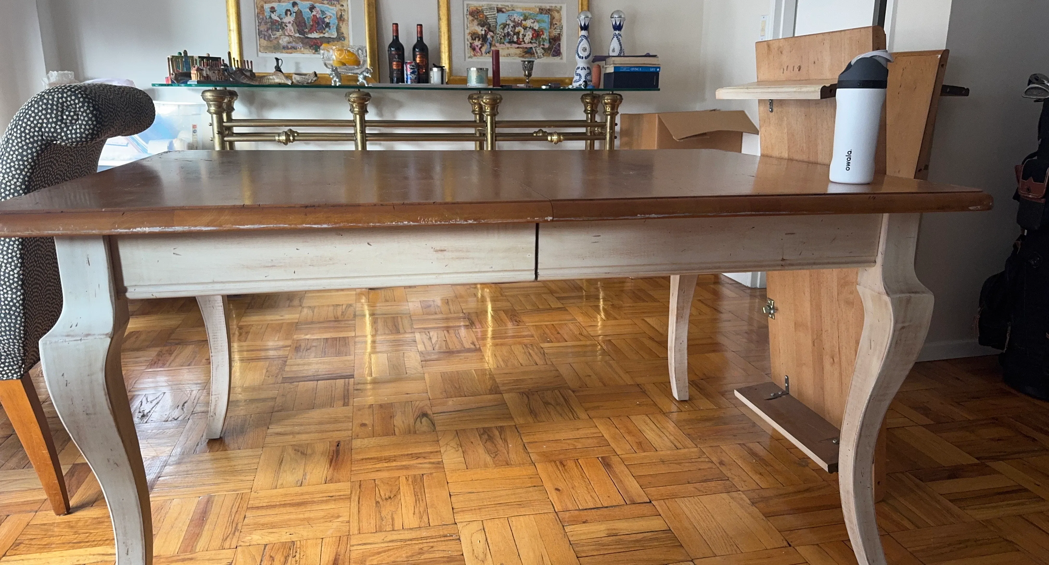 Wooden Dining Table with 2-Drawers and 2 extension leafs